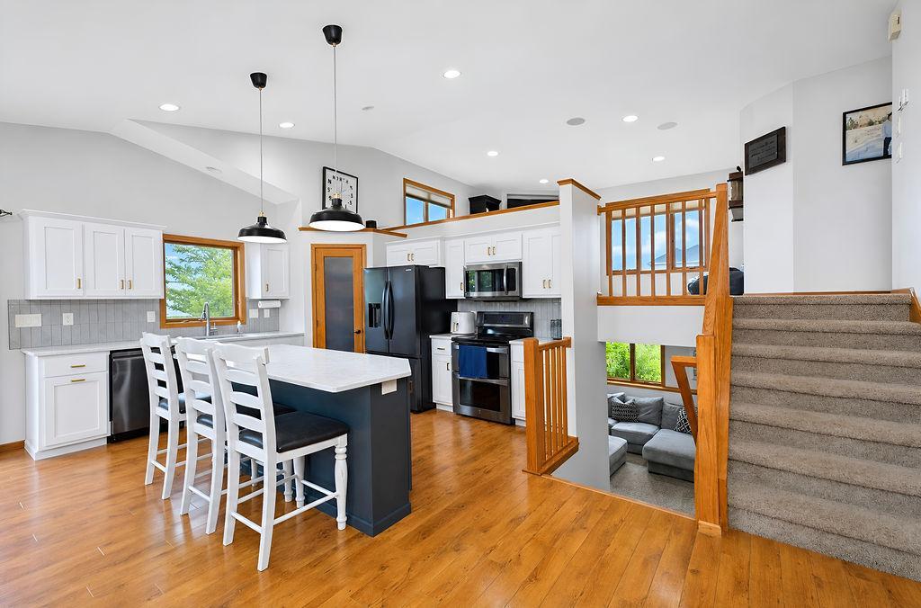 2009 single family home for sale at 1809 Pentland Street in West Fargo, ND — 4 bed, 5 bath (photo 6 of 47)