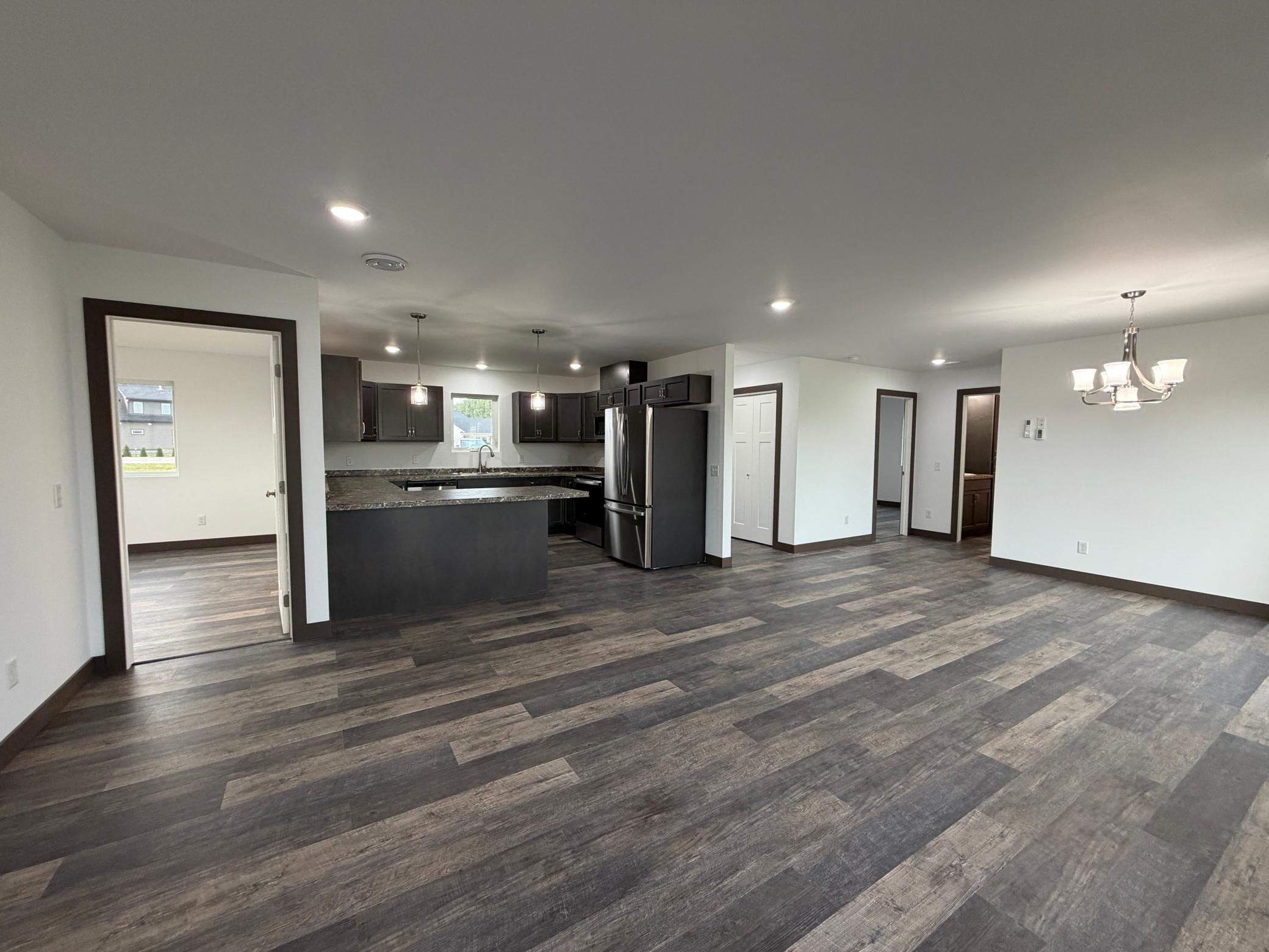 2025 single family home for sale at 100 Oak Crest Blvd in Roseau, MN — 3 bed, 2 bath (photo 9 of 23)