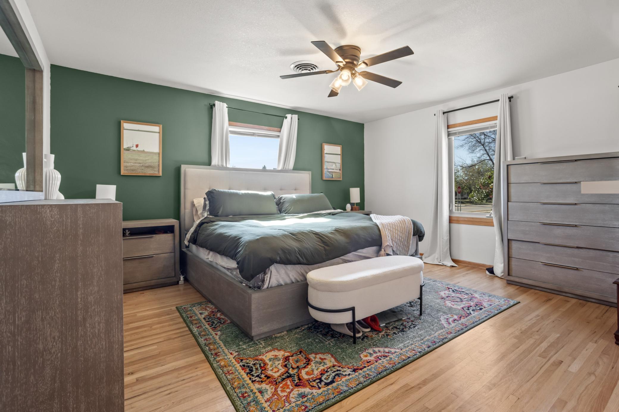 1950 single family home for sale at 332 Willow Street E in Detroit Lakes, MN — 2 bed, 1 bath (photo 14 of 37)
