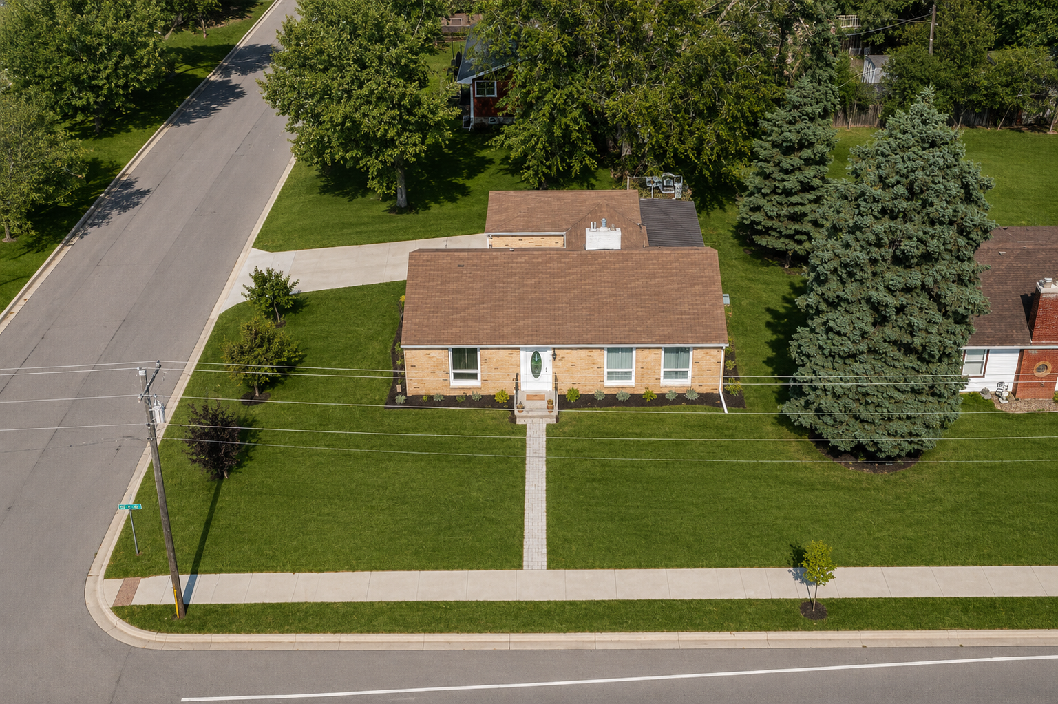 1950 single family home for sale at 332 Willow Street E in Detroit Lakes, MN — 2 bed, 1 bath (photo 32 of 37)