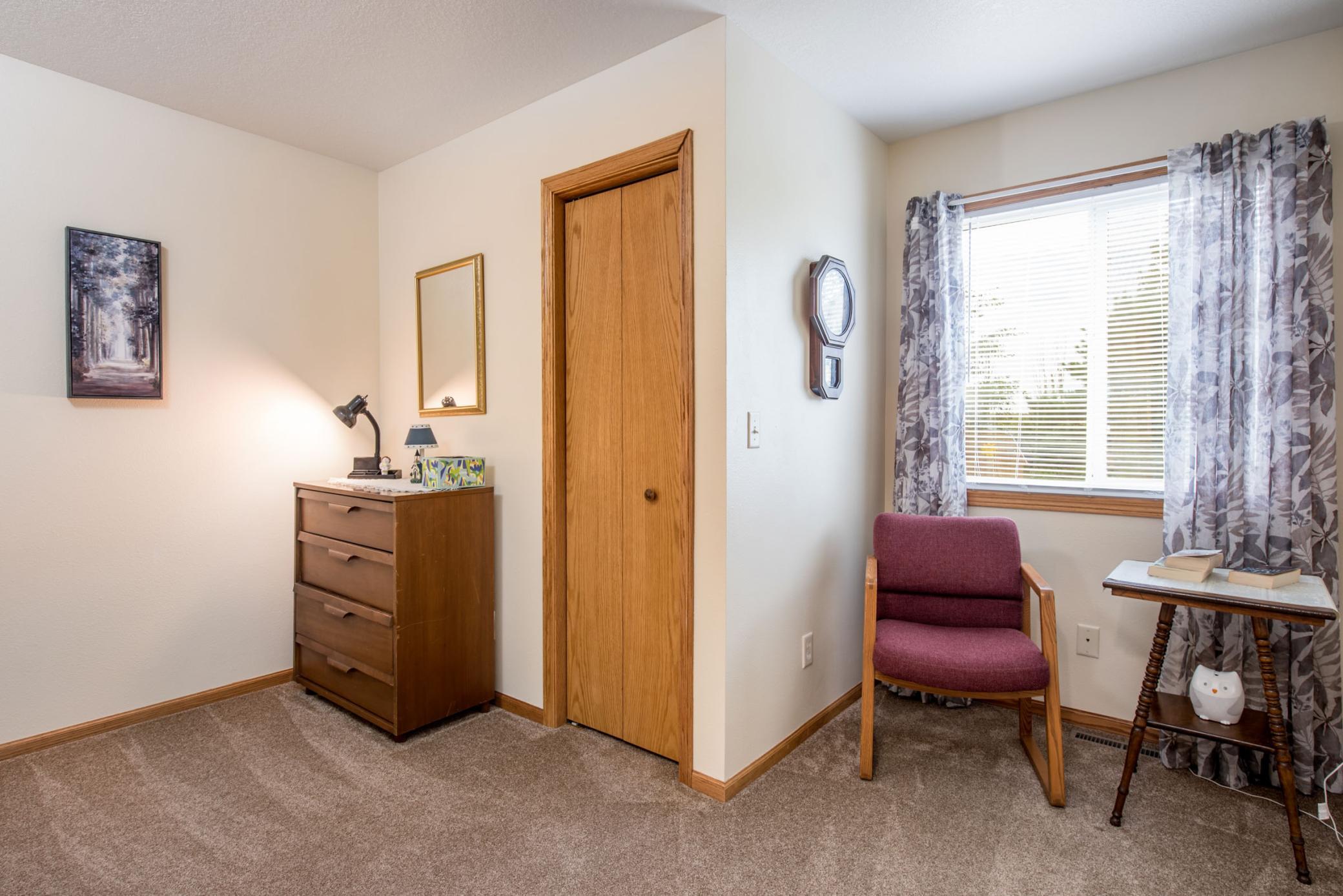 2003 single family home for sale at 614 W Colfax Street in Parkers Prairie, MN — 4 bed, 2 bath (photo 13 of 34)