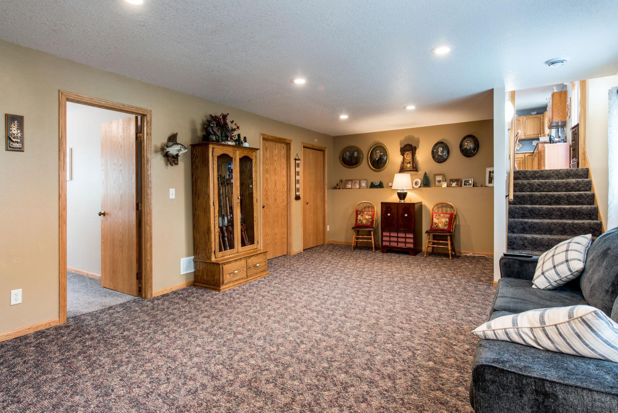 2003 single family home for sale at 614 W Colfax Street in Parkers Prairie, MN — 4 bed, 2 bath (photo 16 of 34)
