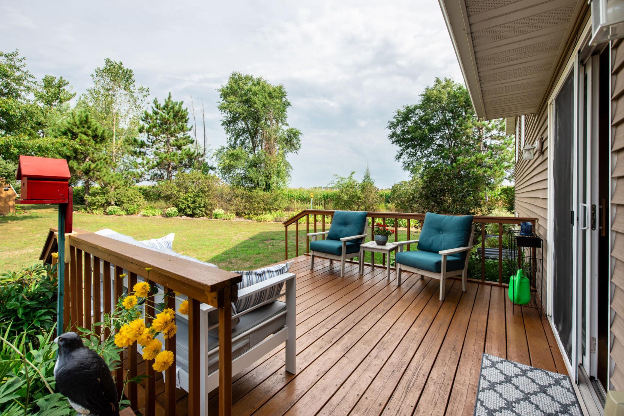 2003 single family home for sale at 614 W Colfax Street in Parkers Prairie, MN — 4 bed, 2 bath (photo 25 of 34)