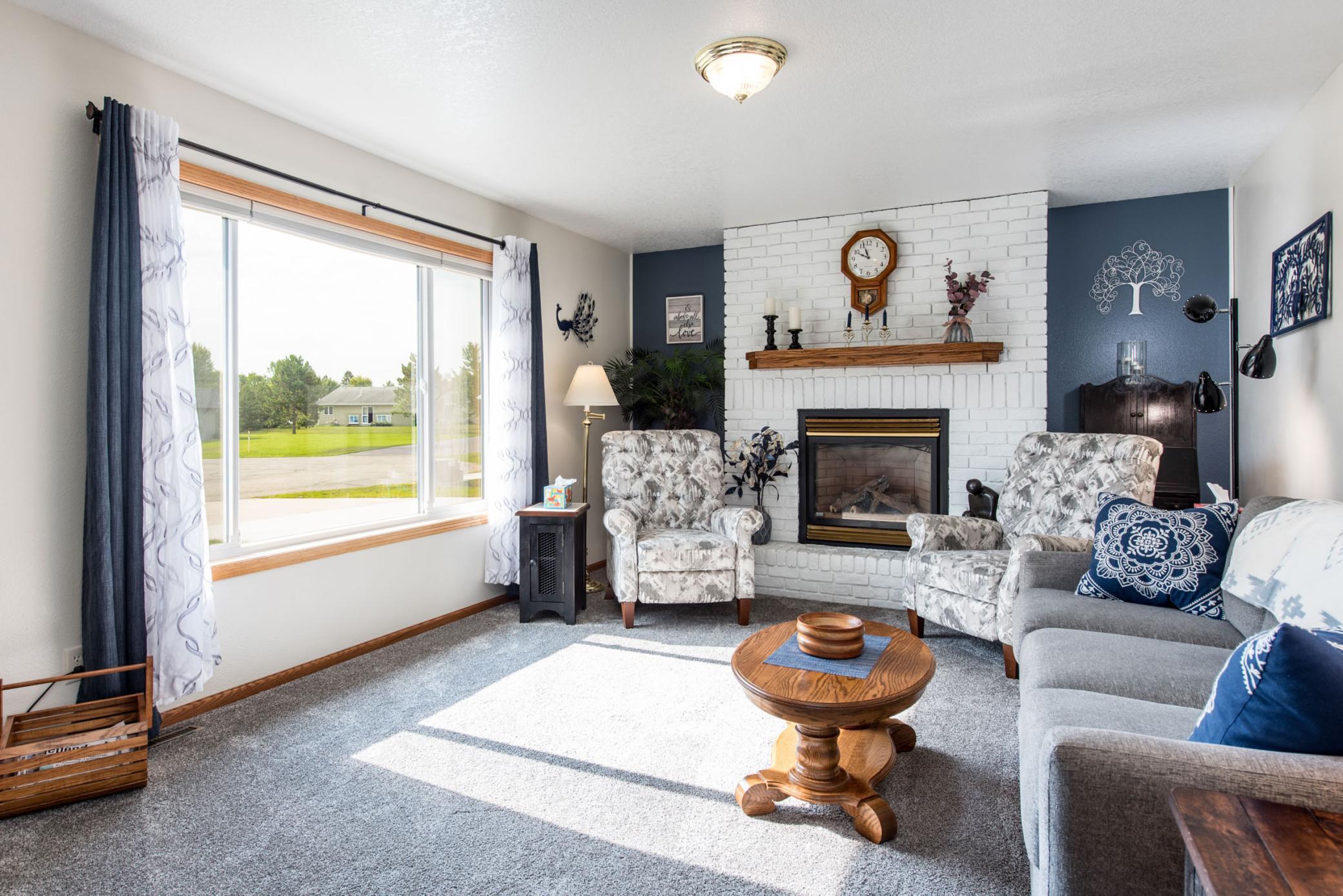 2003 single family home for sale at 614 W Colfax Street in Parkers Prairie, MN — 4 bed, 2 bath (photo 4 of 34)