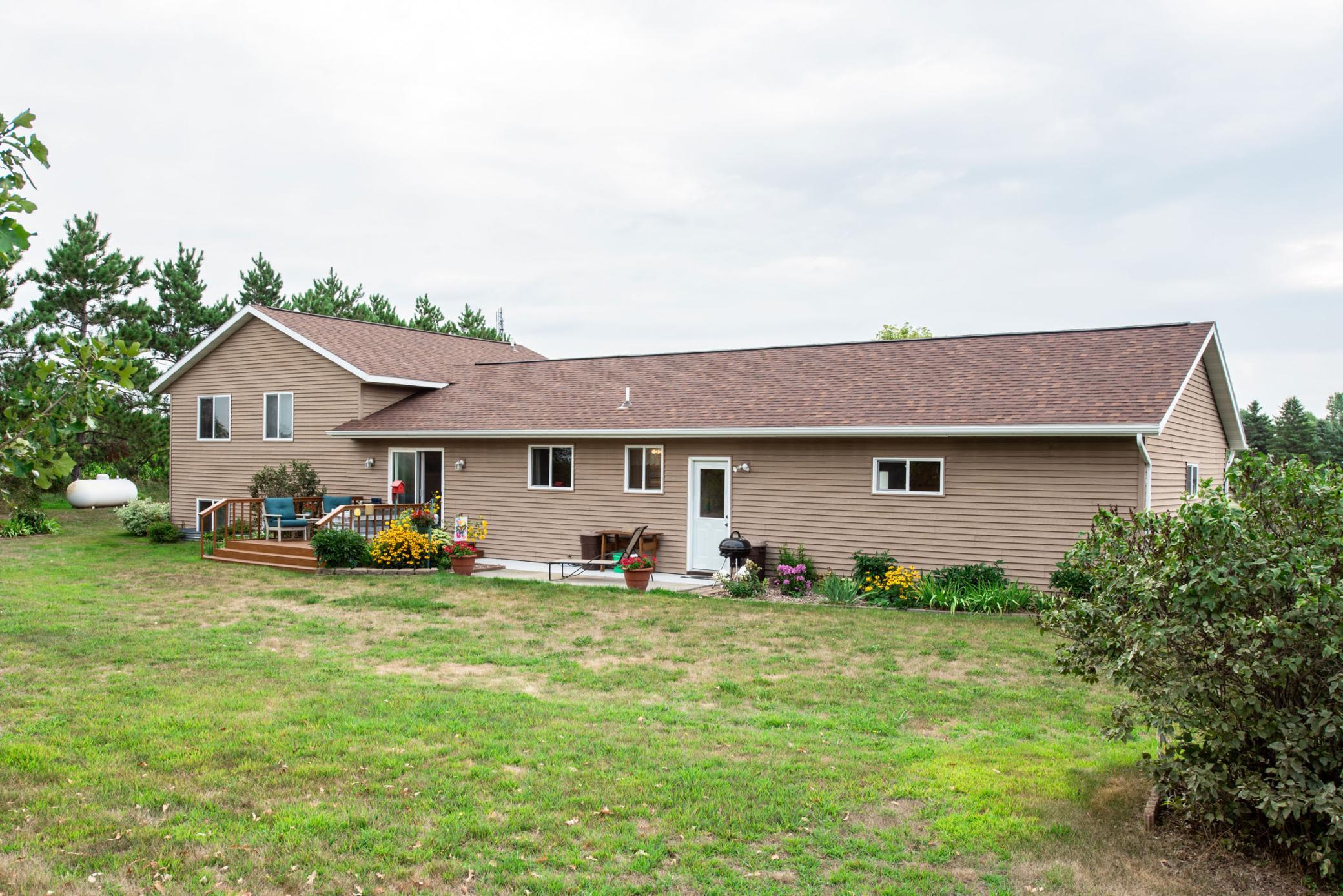 2003 single family home for sale at 614 W Colfax Street in Parkers Prairie, MN — 4 bed, 2 bath (photo 32 of 34)