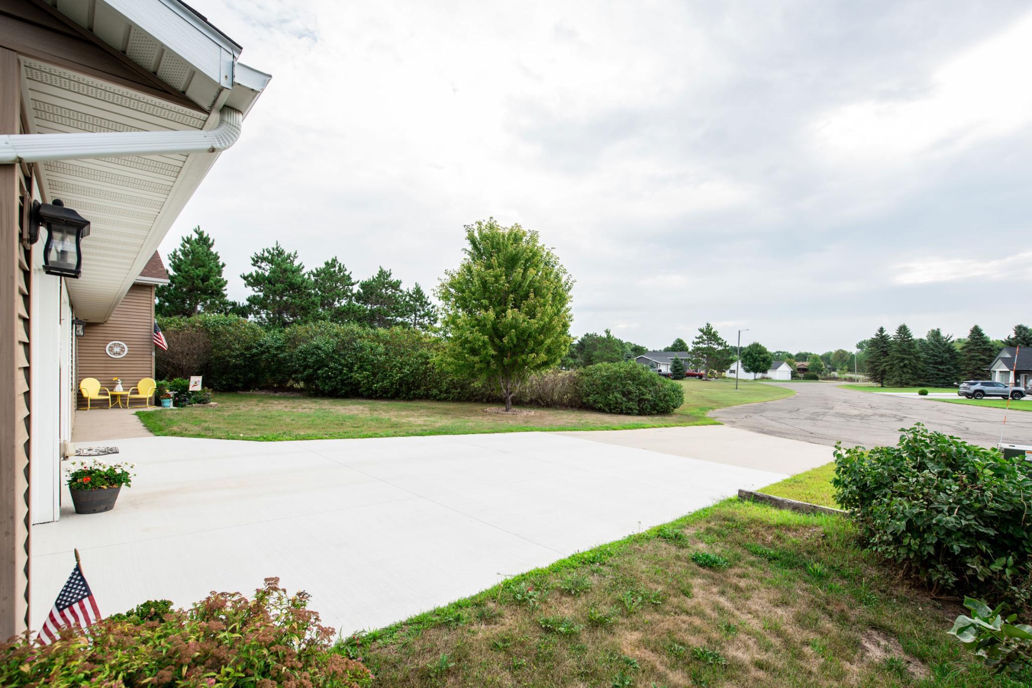 2003 single family home for sale at 614 W Colfax Street in Parkers Prairie, MN — 4 bed, 2 bath (photo 33 of 34)