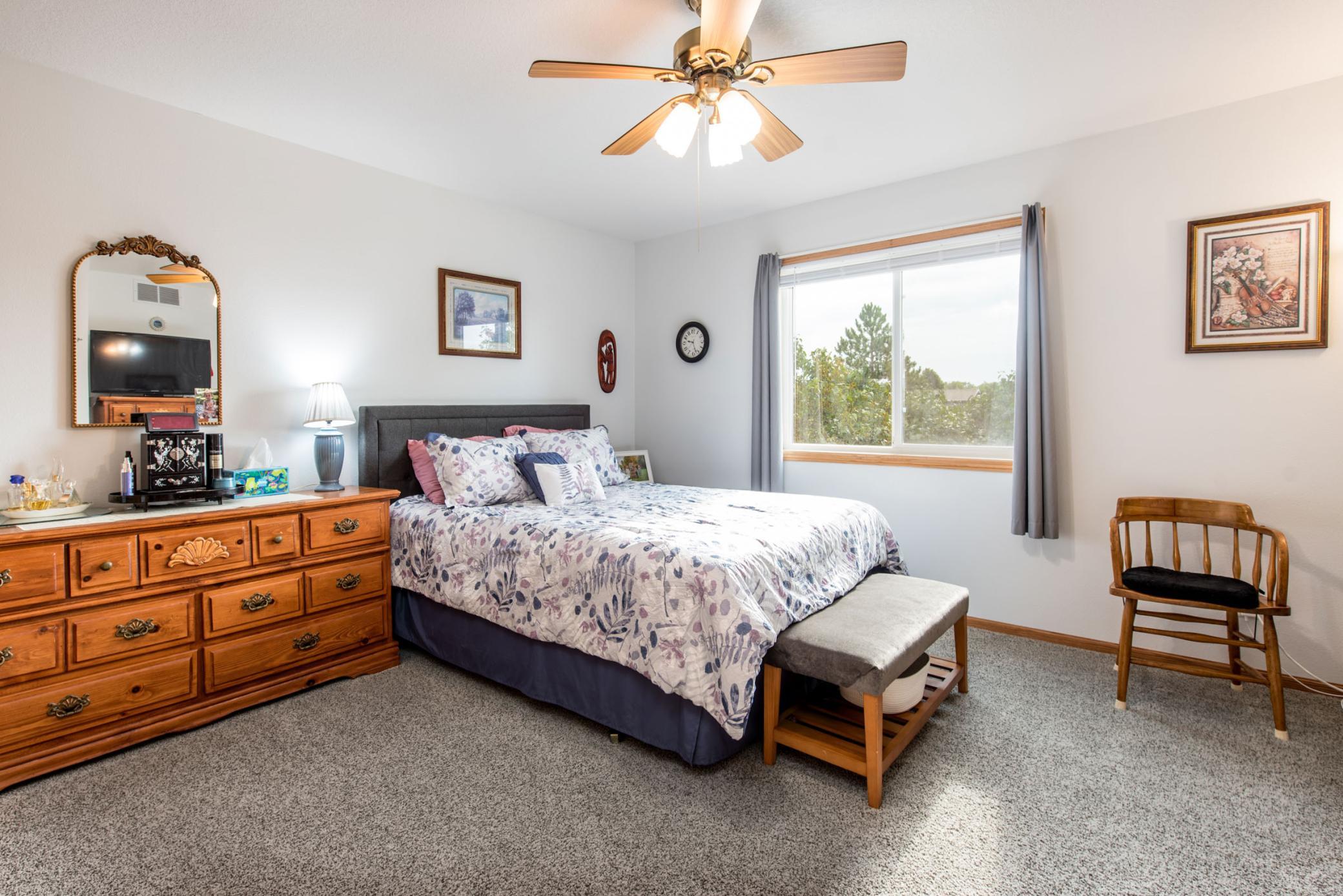 2003 single family home for sale at 614 W Colfax Street in Parkers Prairie, MN — 4 bed, 2 bath (photo 10 of 34)