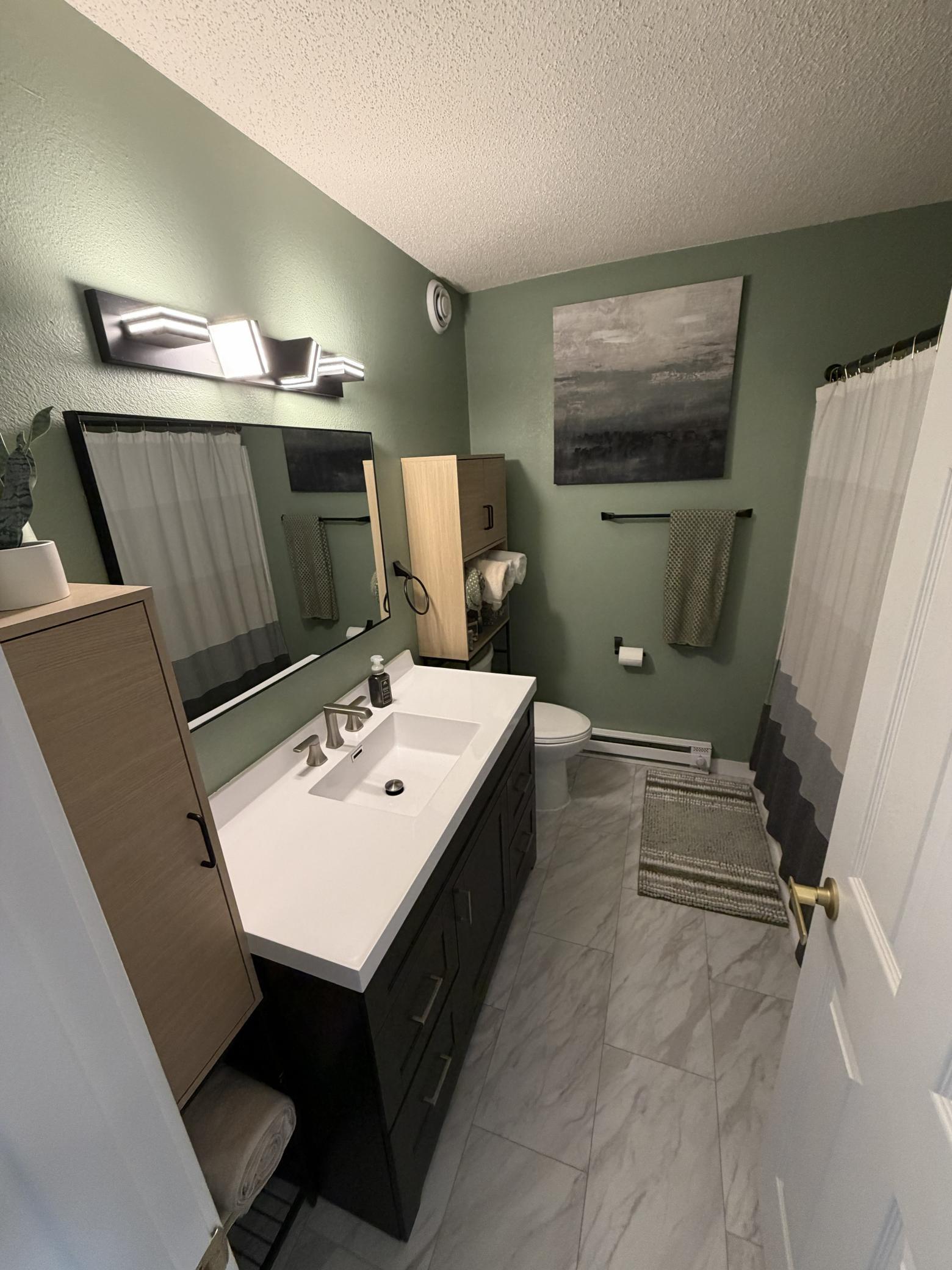 2008 single family home for sale at 3016 32nd Avenue S in Moorhead, MN — 3 bed, 2 bath (photo 21 of 28)