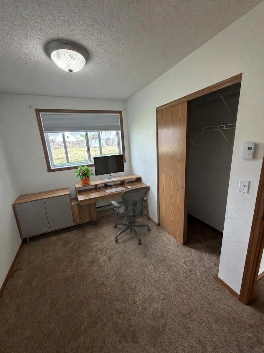 2008 single family home for sale at 3016 32nd Avenue S in Moorhead, MN — 3 bed, 2 bath (photo 25 of 28)