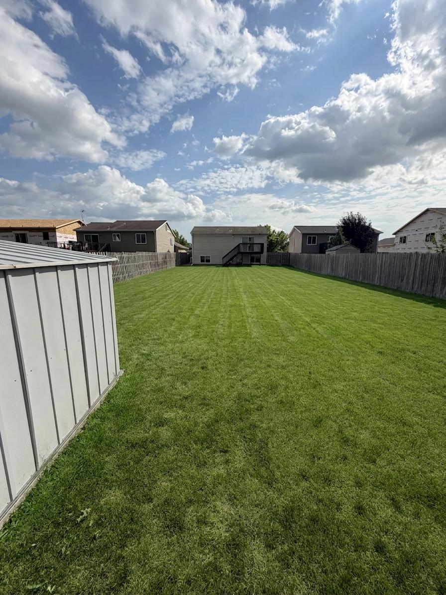 2008 single family home for sale at 3016 32nd Avenue S in Moorhead, MN — 3 bed, 2 bath (photo 4 of 28)