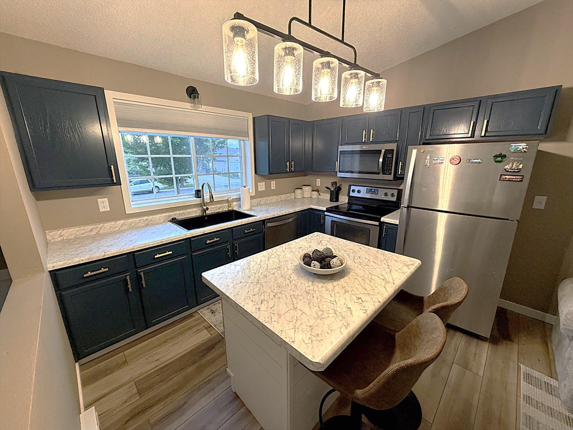 2008 single family home for sale at 3016 32nd Avenue S in Moorhead, MN — 3 bed, 2 bath (photo 8 of 28)