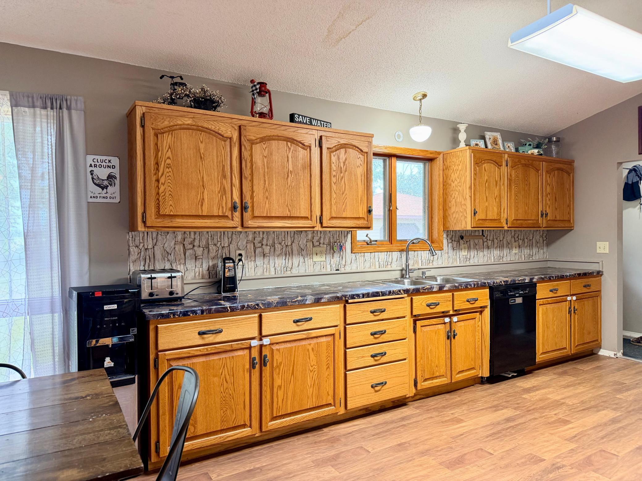 1995 single family home for sale at 506 Jackson Street E in Parkers Prairie, MN — 3 bed, 2 bath (photo 22 of 46)