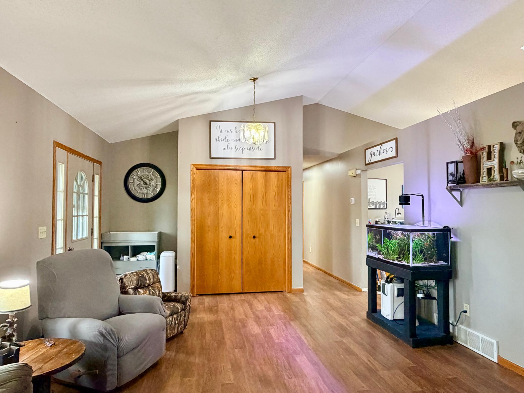 1995 single family home for sale at 506 Jackson Street E in Parkers Prairie, MN — 3 bed, 2 bath (photo 23 of 46)