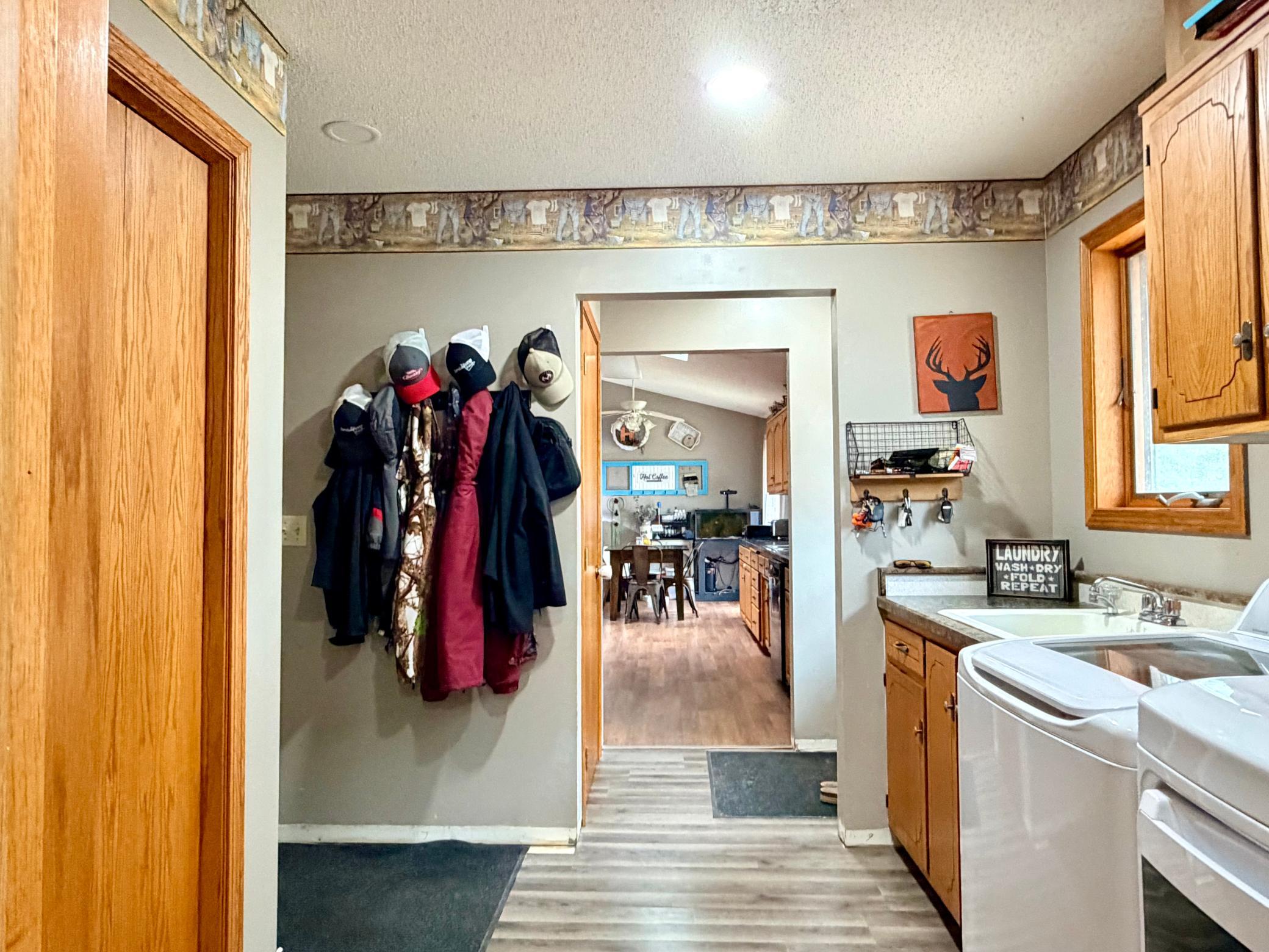 1995 single family home for sale at 506 Jackson Street E in Parkers Prairie, MN — 3 bed, 2 bath (photo 27 of 46)