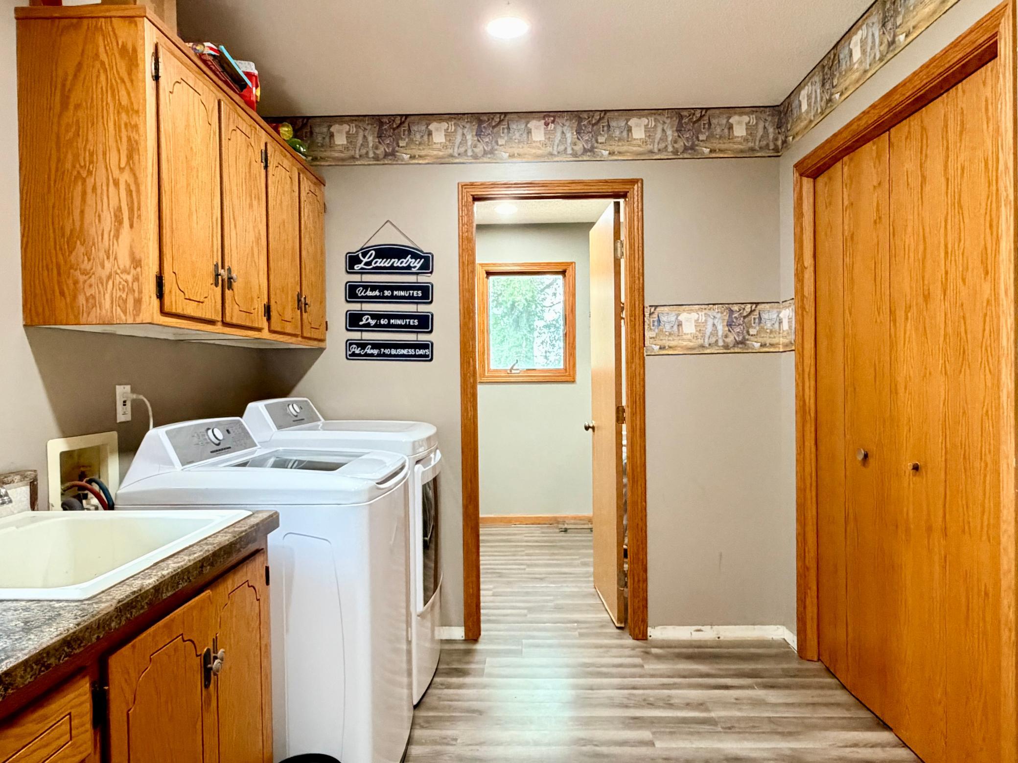 1995 single family home for sale at 506 Jackson Street E in Parkers Prairie, MN — 3 bed, 2 bath (photo 28 of 46)