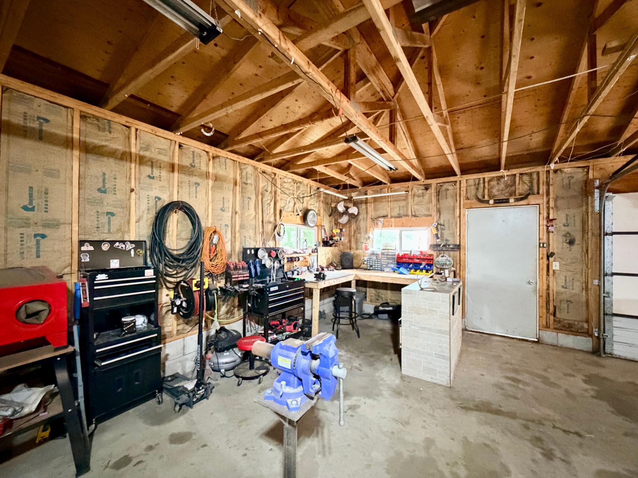 1995 single family home for sale at 506 Jackson Street E in Parkers Prairie, MN — 3 bed, 2 bath (photo 42 of 46)