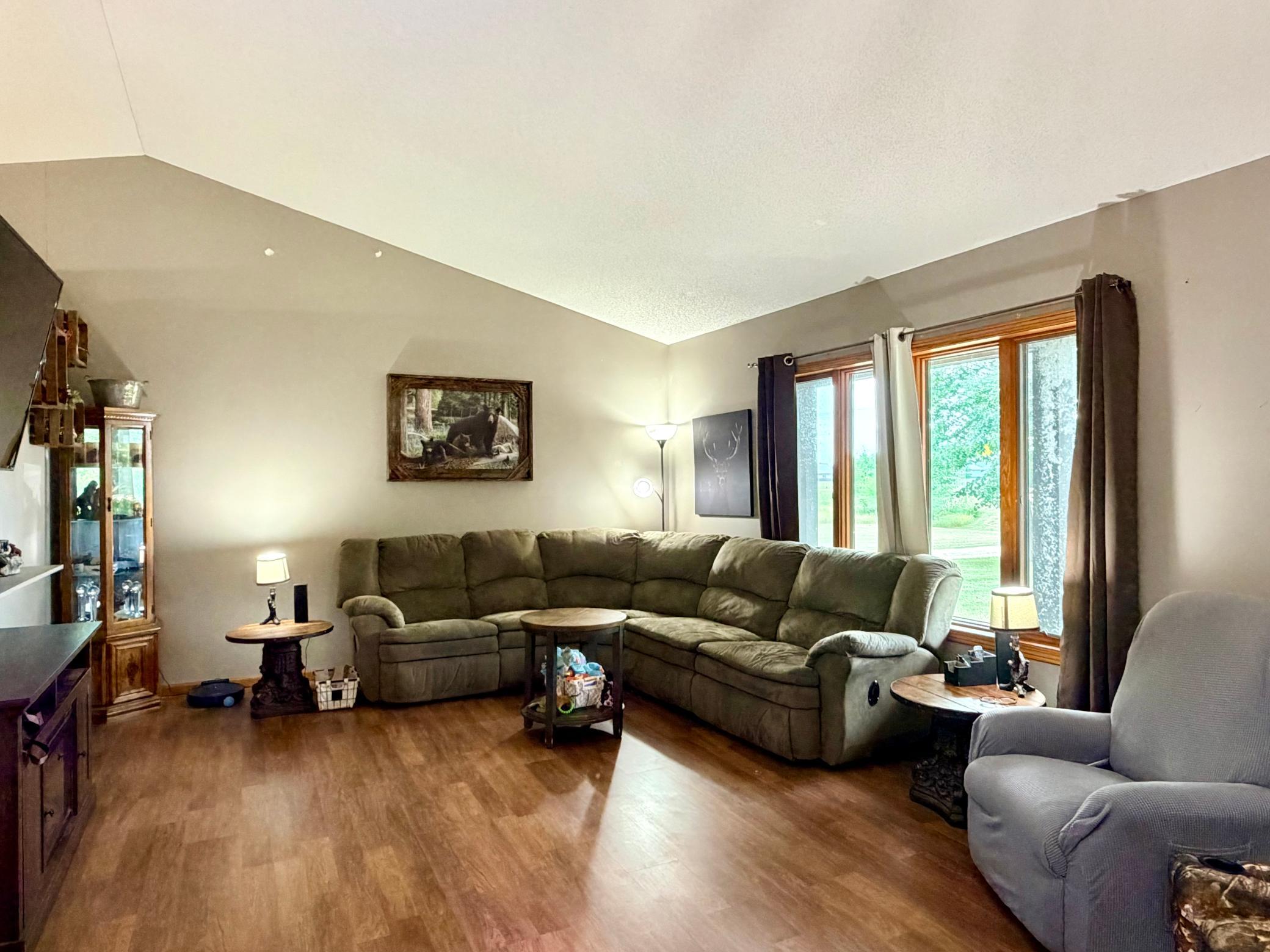 1995 single family home for sale at 506 Jackson Street E in Parkers Prairie, MN — 3 bed, 2 bath (photo 8 of 46)