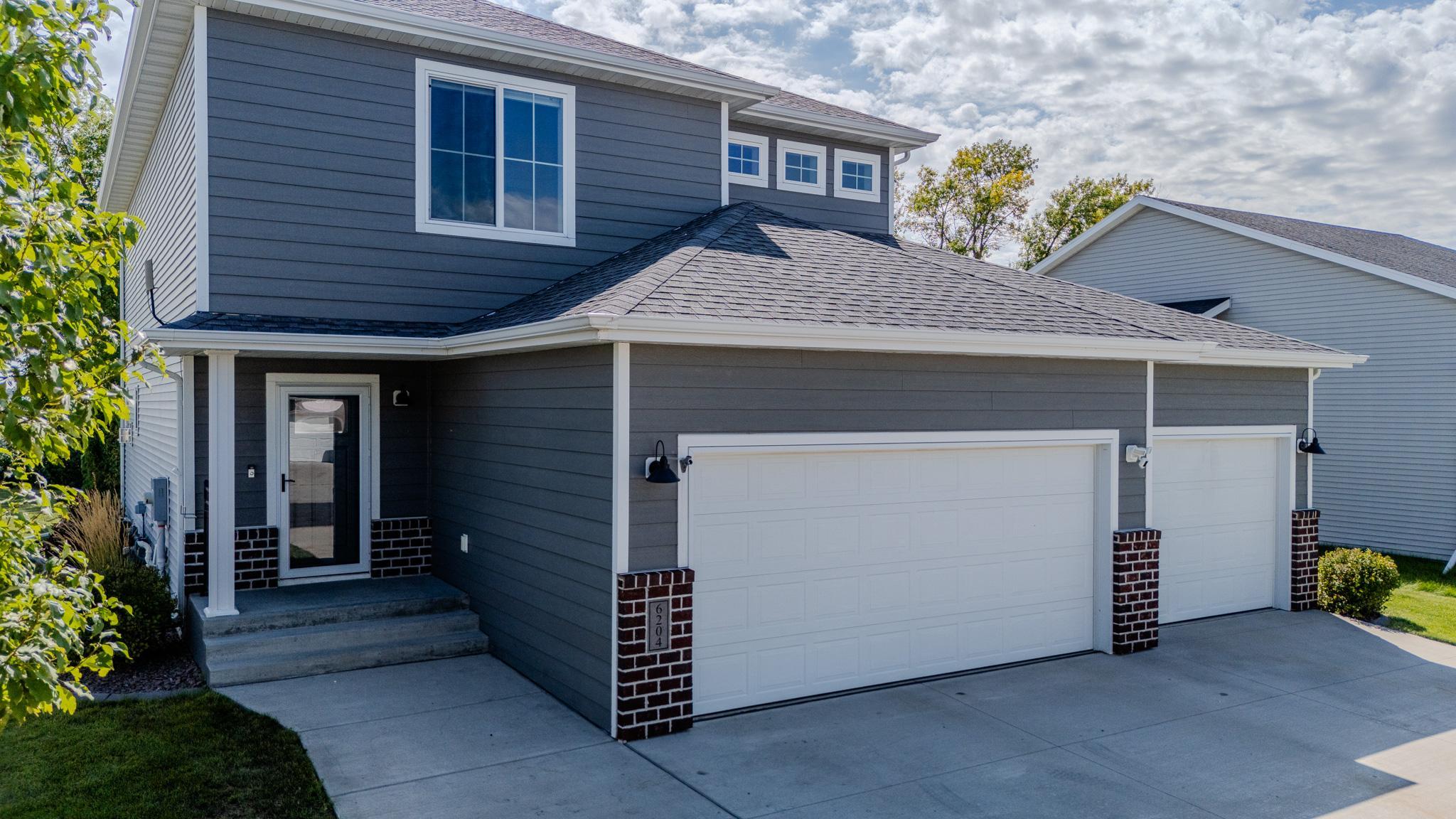 2017 single family home for sale at 6204 63rd Avenue S in Fargo, ND — 5 bed, 4 bath (photo 7 of 74)