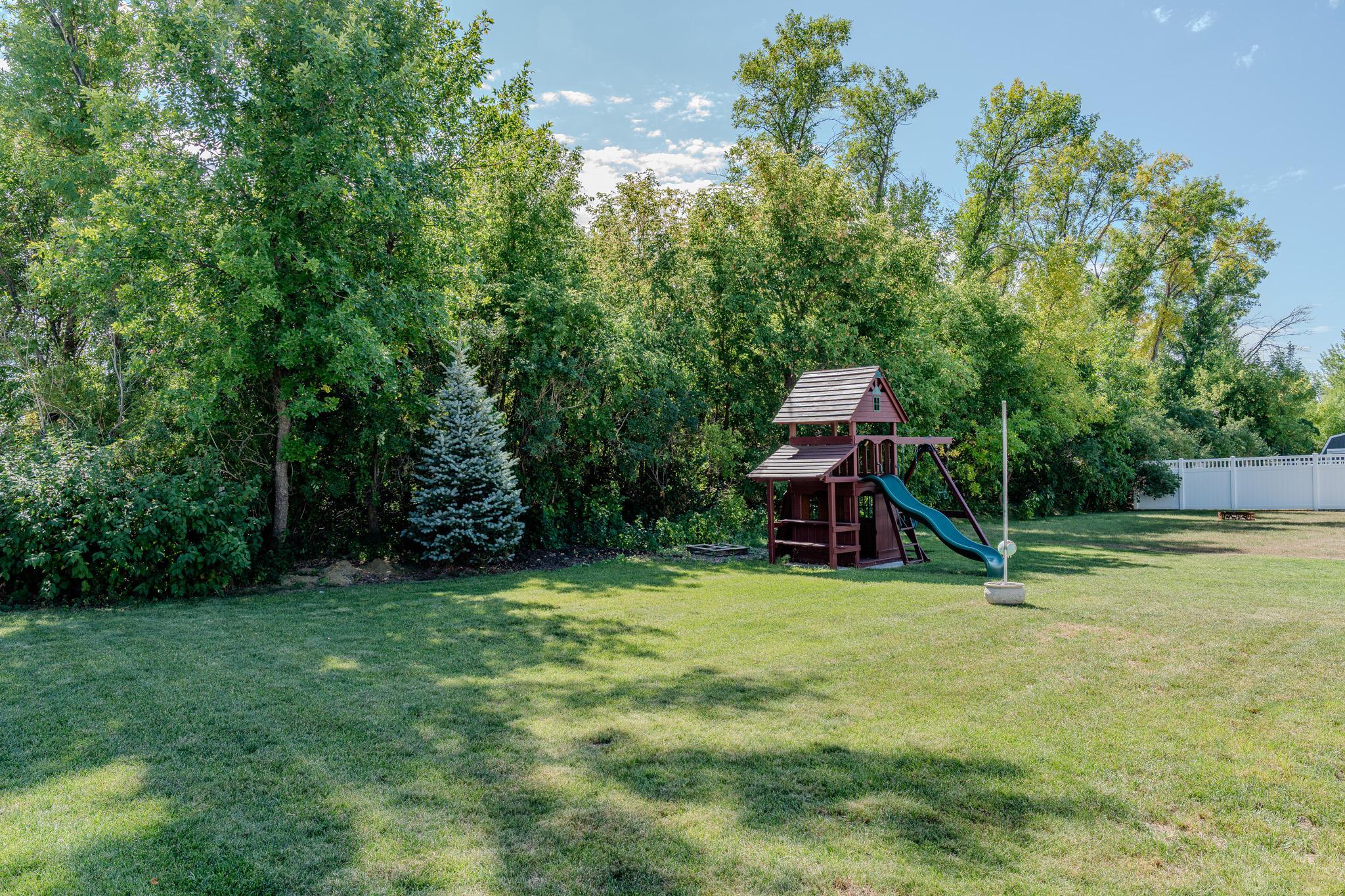 2017 single family home for sale at 6204 63rd Avenue S in Fargo, ND — 5 bed, 4 bath (photo 69 of 74)
