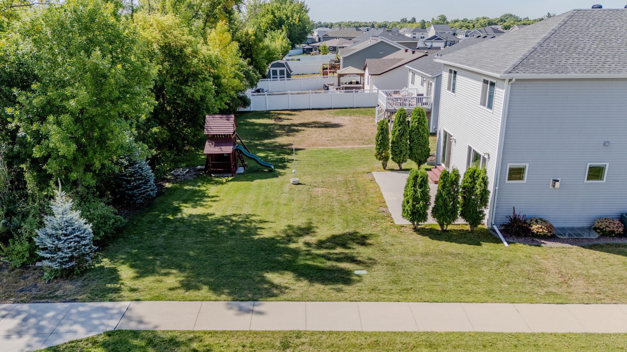 2017 single family home for sale at 6204 63rd Avenue S in Fargo, ND — 5 bed, 4 bath (photo 73 of 74)