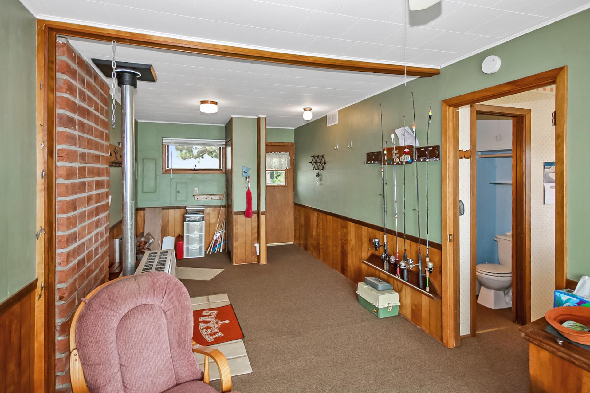 1969 single family home for sale at 5553 Wilderness Road in Pequot Lakes, MN — 2 bed, 2 bath (photo 27 of 36)