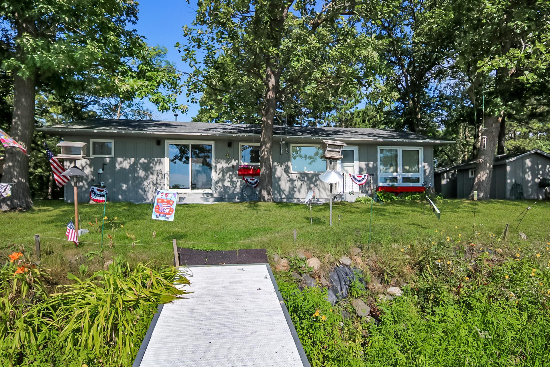 1969 single family home for sale at 5553 Wilderness Road in Pequot Lakes, MN — 2 bed, 2 bath (photo 3 of 33)