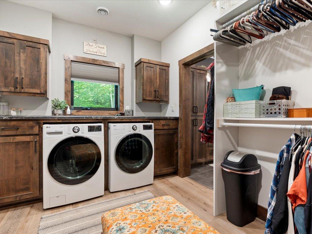 2022 single family home for sale at 19410 Lookout Road in Ironton, MN — 3 bed, 3 bath (photo 11 of 37)