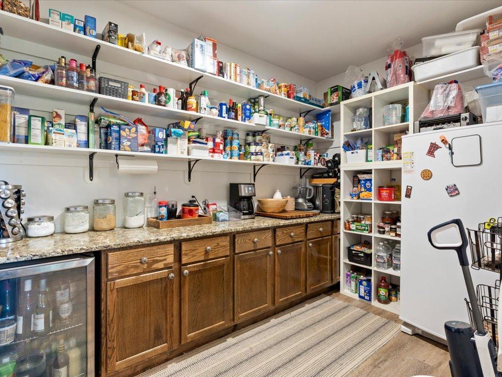 2022 single family home for sale at 19410 Lookout Road in Ironton, MN — 3 bed, 3 bath (photo 15 of 37)
