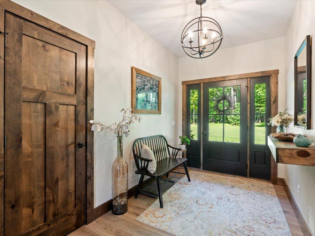 2022 single family home for sale at 19410 Lookout Road in Ironton, MN — 3 bed, 3 bath (photo 4 of 37)