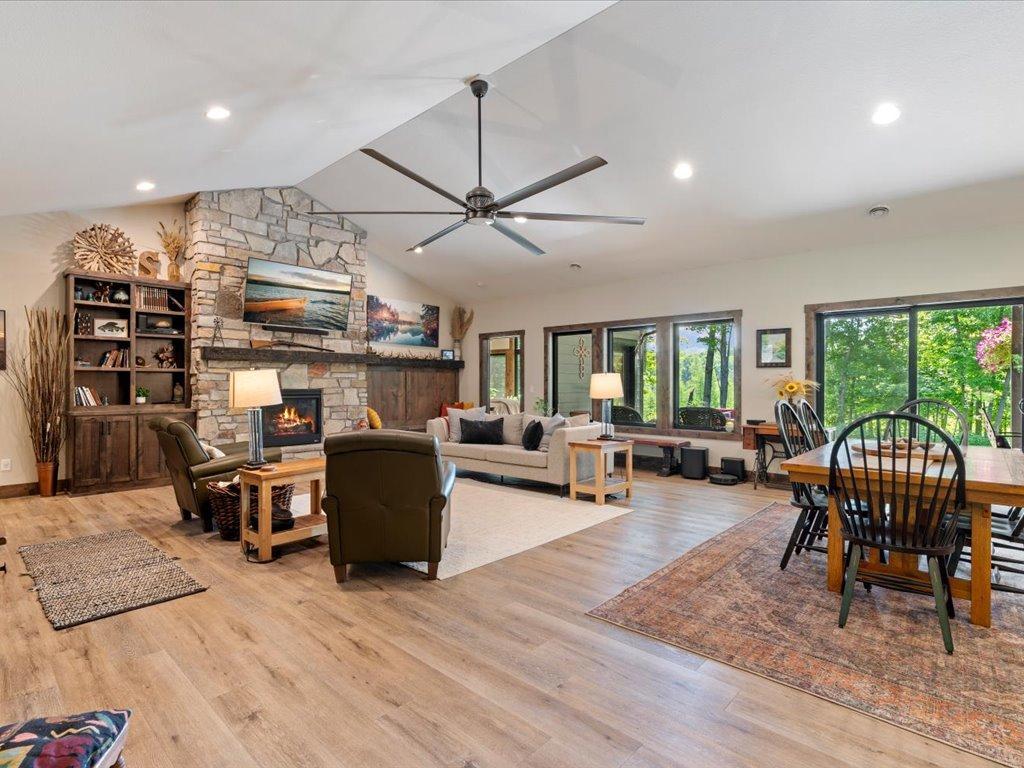 2022 single family home for sale at 19410 Lookout Road in Ironton, MN — 3 bed, 3 bath (photo 6 of 37)