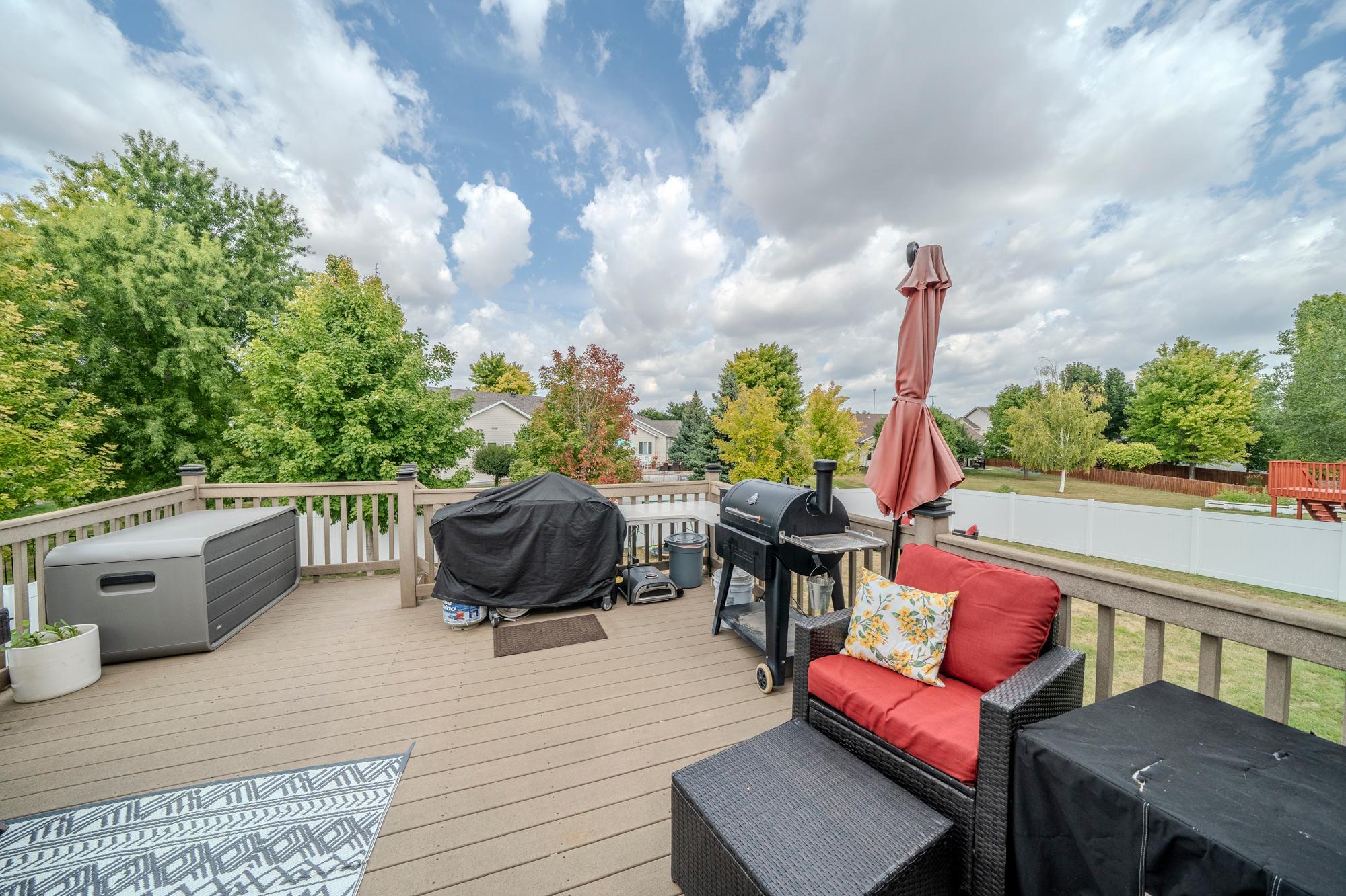 1998 single family home for sale at 2501 PARKVIEW Drive S in Fargo, ND — 4 bed, 3 bath (photo 32 of 32)