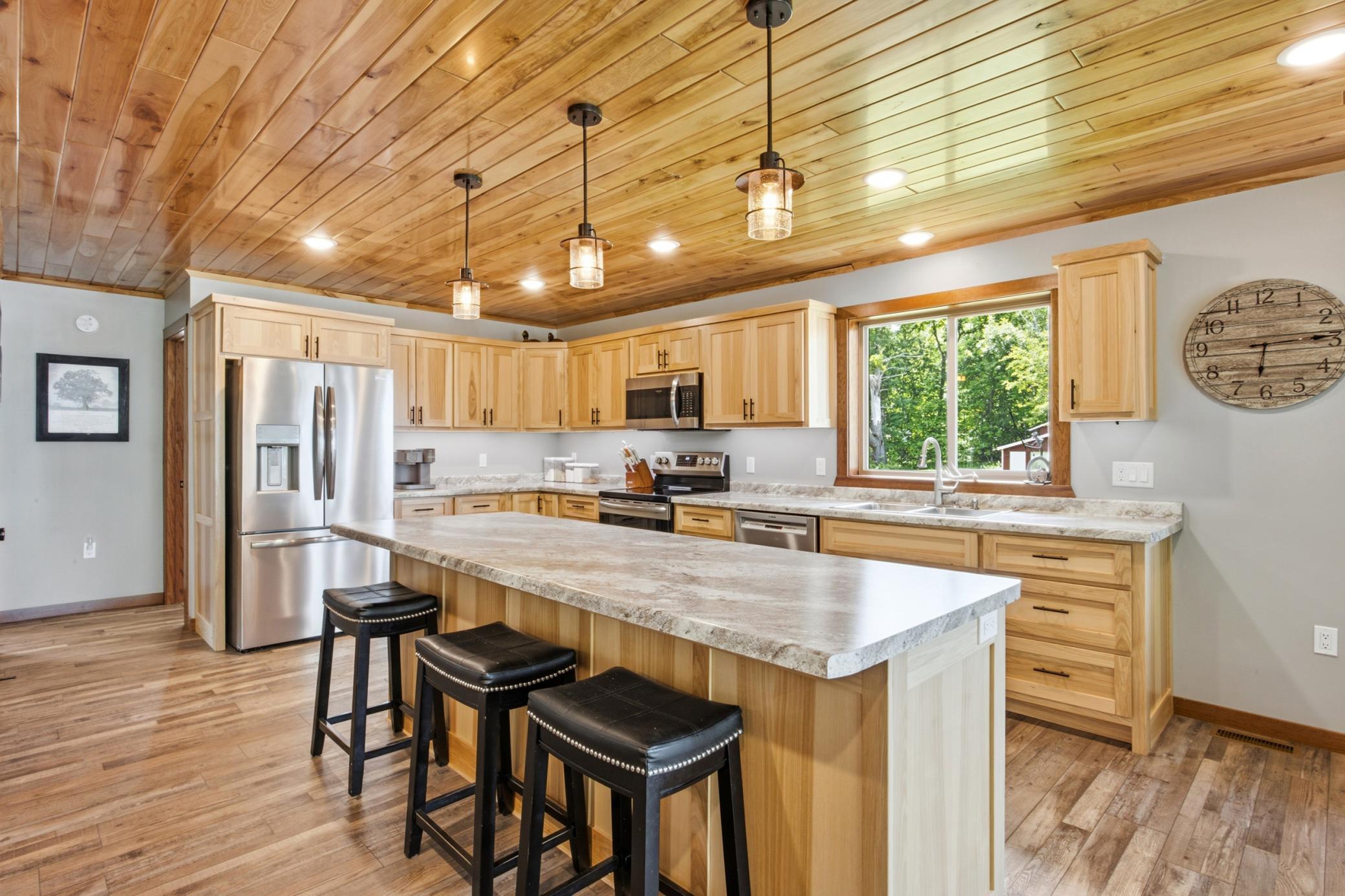 1978 single family home for sale at 46824 Foss Road in Osage, MN — 5 bed, 3 bath (photo 6 of 43)