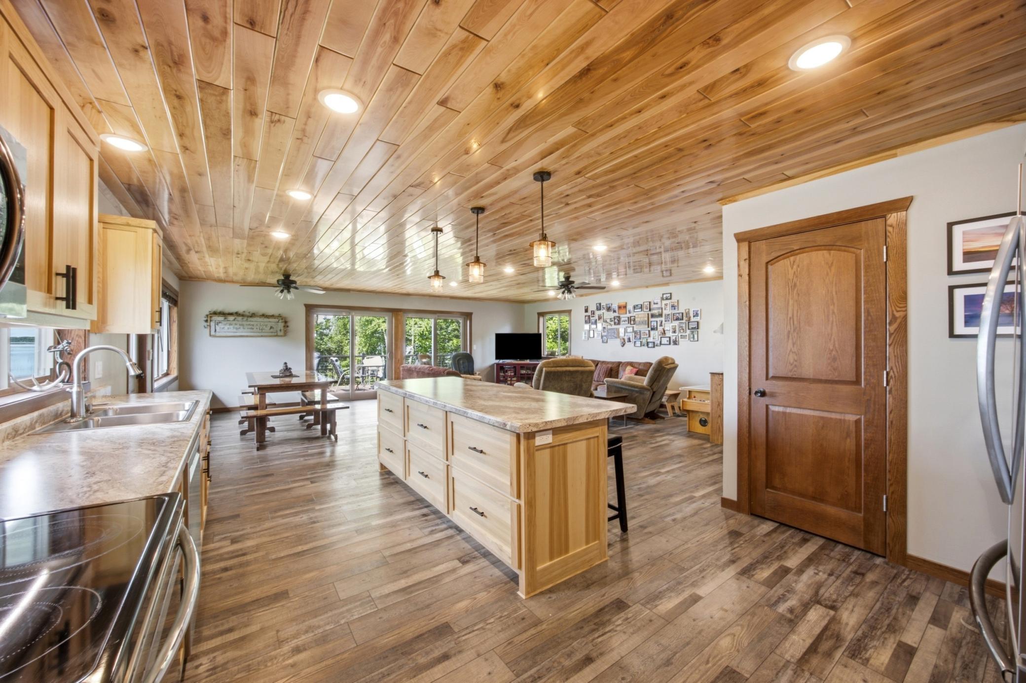 1978 single family home for sale at 46824 Foss Road in Osage, MN — 5 bed, 3 bath (photo 8 of 43)