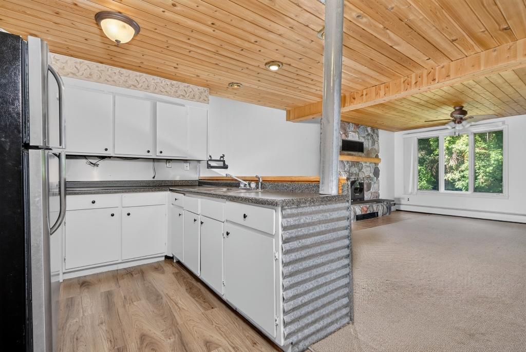 1969 single family home for sale at 601 SW 1st Avenue in Grand Rapids, MN — 3 bed, 2 bath (photo 36 of 61)