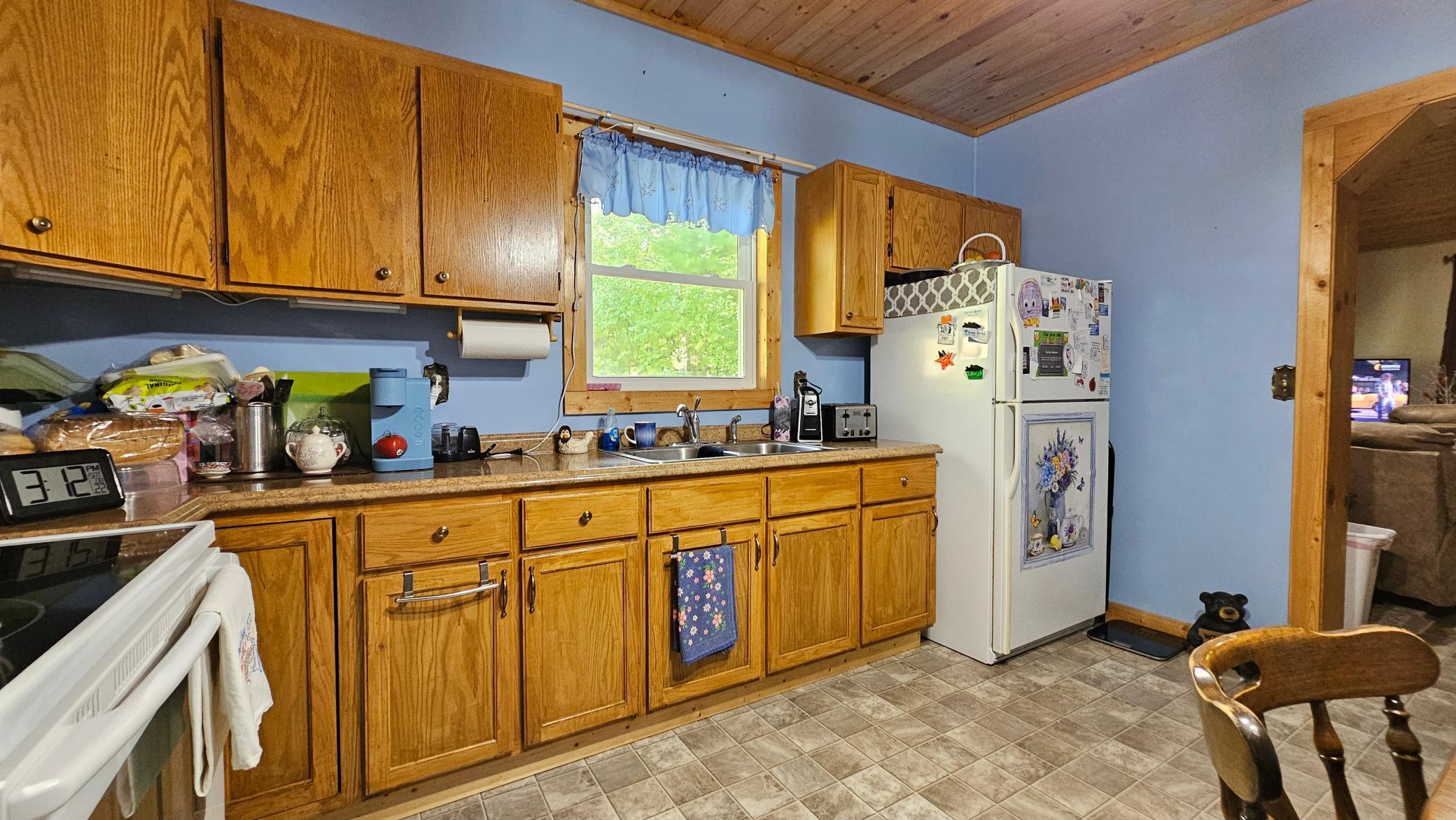 2010 single family home for sale at 6444 Cougar Trail NW in Walker, MN — 1 bed, 1 bath (photo 6 of 24)