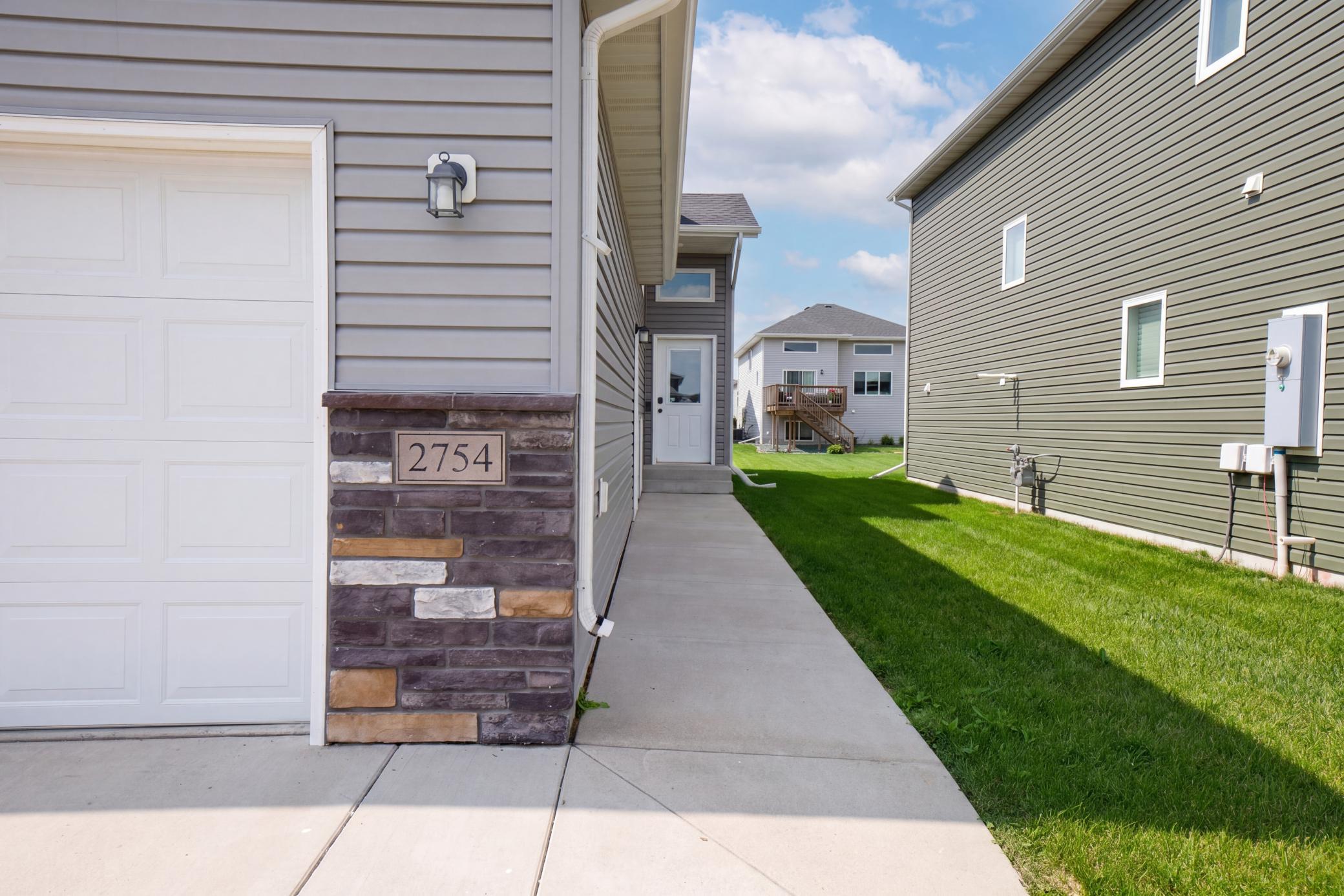 2019 single family home for sale at 2754 10th Street W in West Fargo, ND — 3 bed, 2 bath (photo 2 of 36)