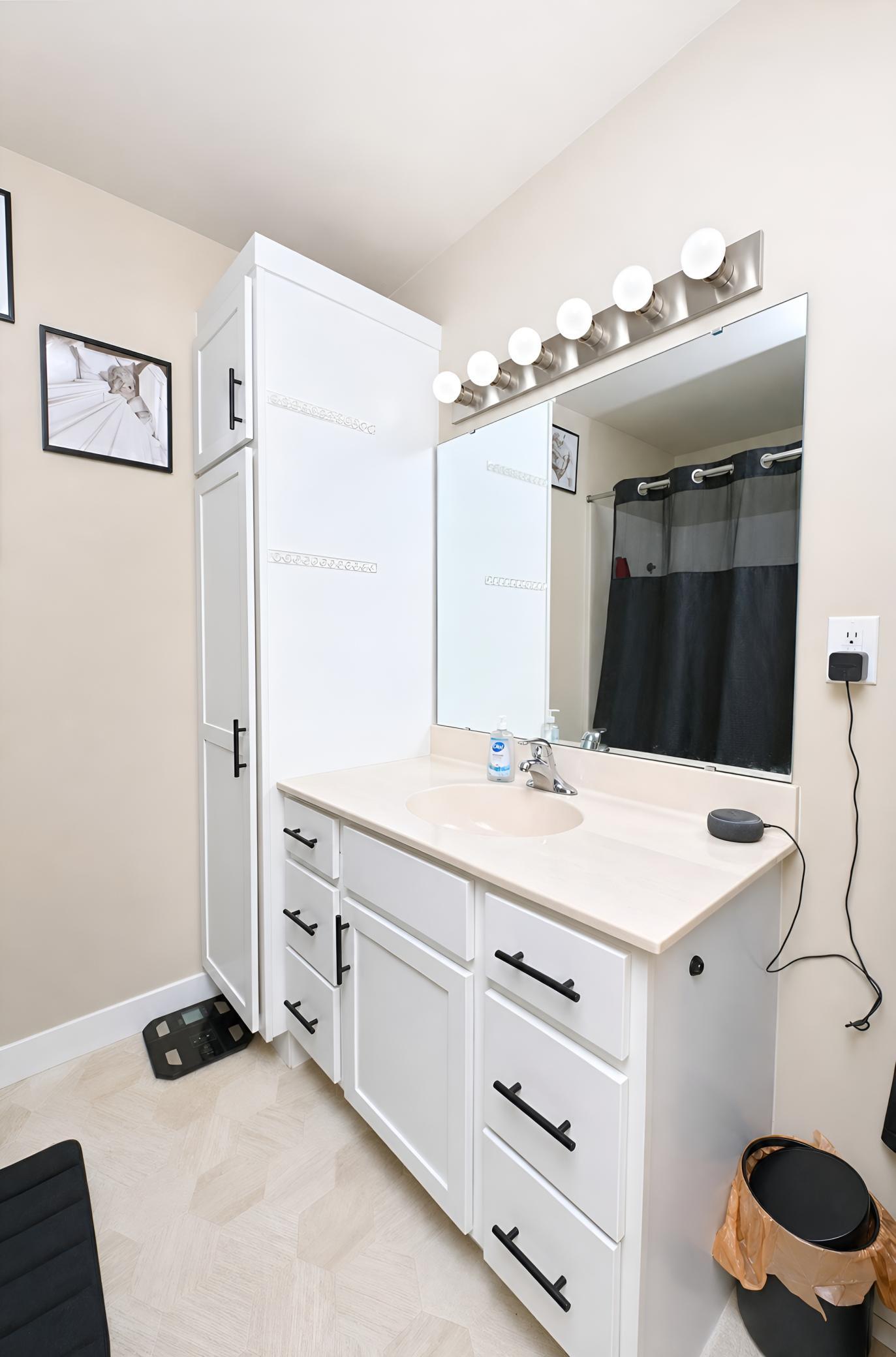 2019 single family home for sale at 2754 10th Street W in West Fargo, ND — 3 bed, 2 bath (photo 16 of 36)