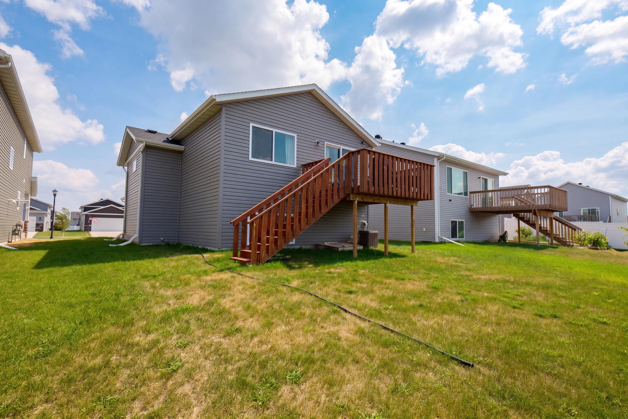 2019 single family home for sale at 2754 10th Street W in West Fargo, ND — 3 bed, 2 bath (photo 33 of 36)