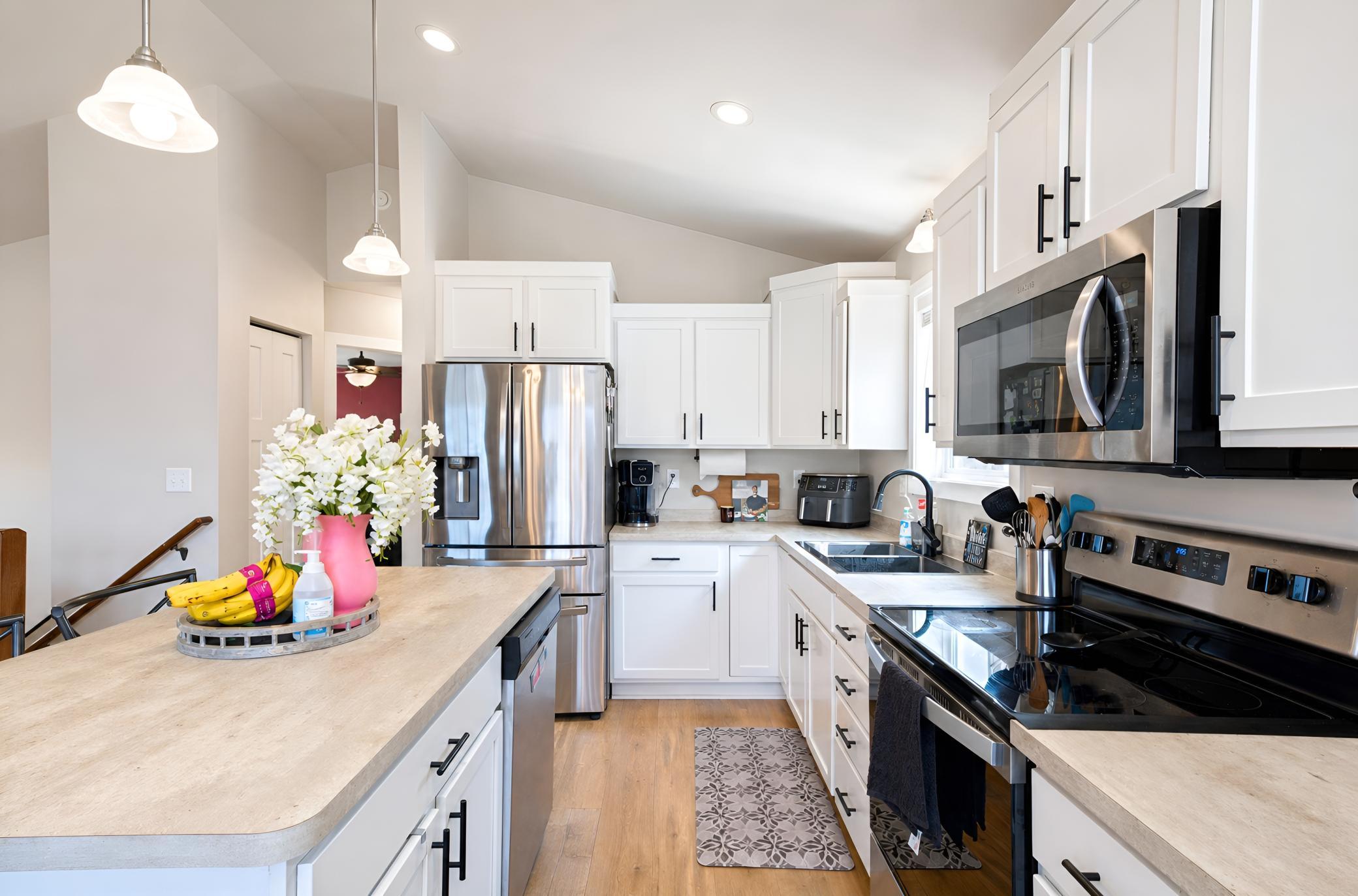 2019 single family home for sale at 2754 10th Street W in West Fargo, ND — 3 bed, 2 bath (photo 6 of 36)