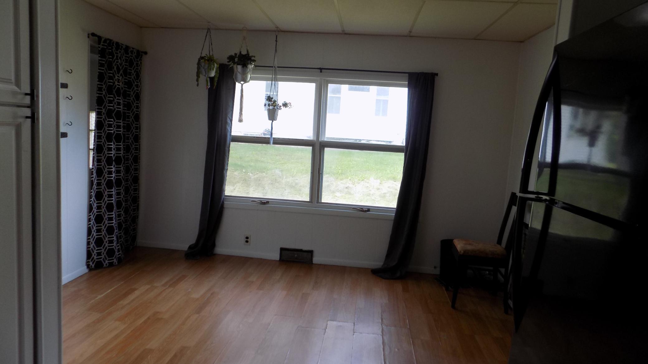 1950 single family home for sale at 203 Mitchell Street in Coleraine, MN — 3 bed, 2 bath (photo 4 of 13)