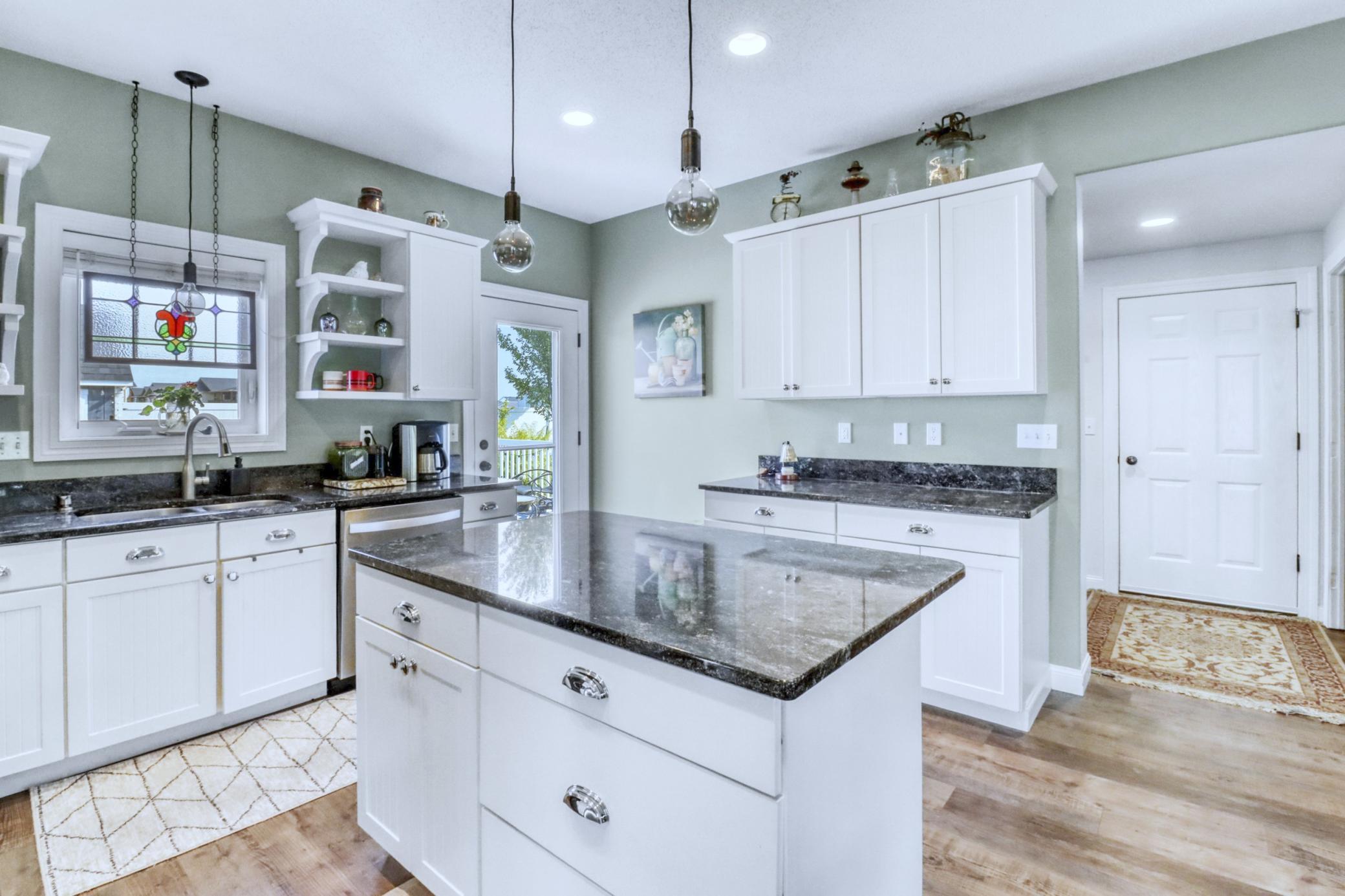 2007 single family home for sale at 4945 38th Avenue S in Fargo, ND — 4 bed, 4 bath (photo 19 of 72)