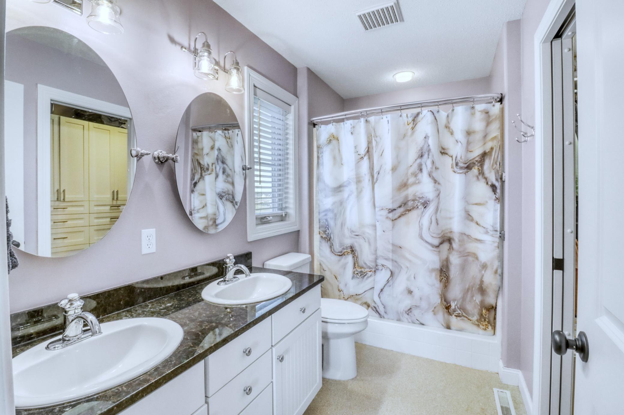 2007 single family home for sale at 4945 38th Avenue S in Fargo, ND — 4 bed, 4 bath (photo 32 of 72)