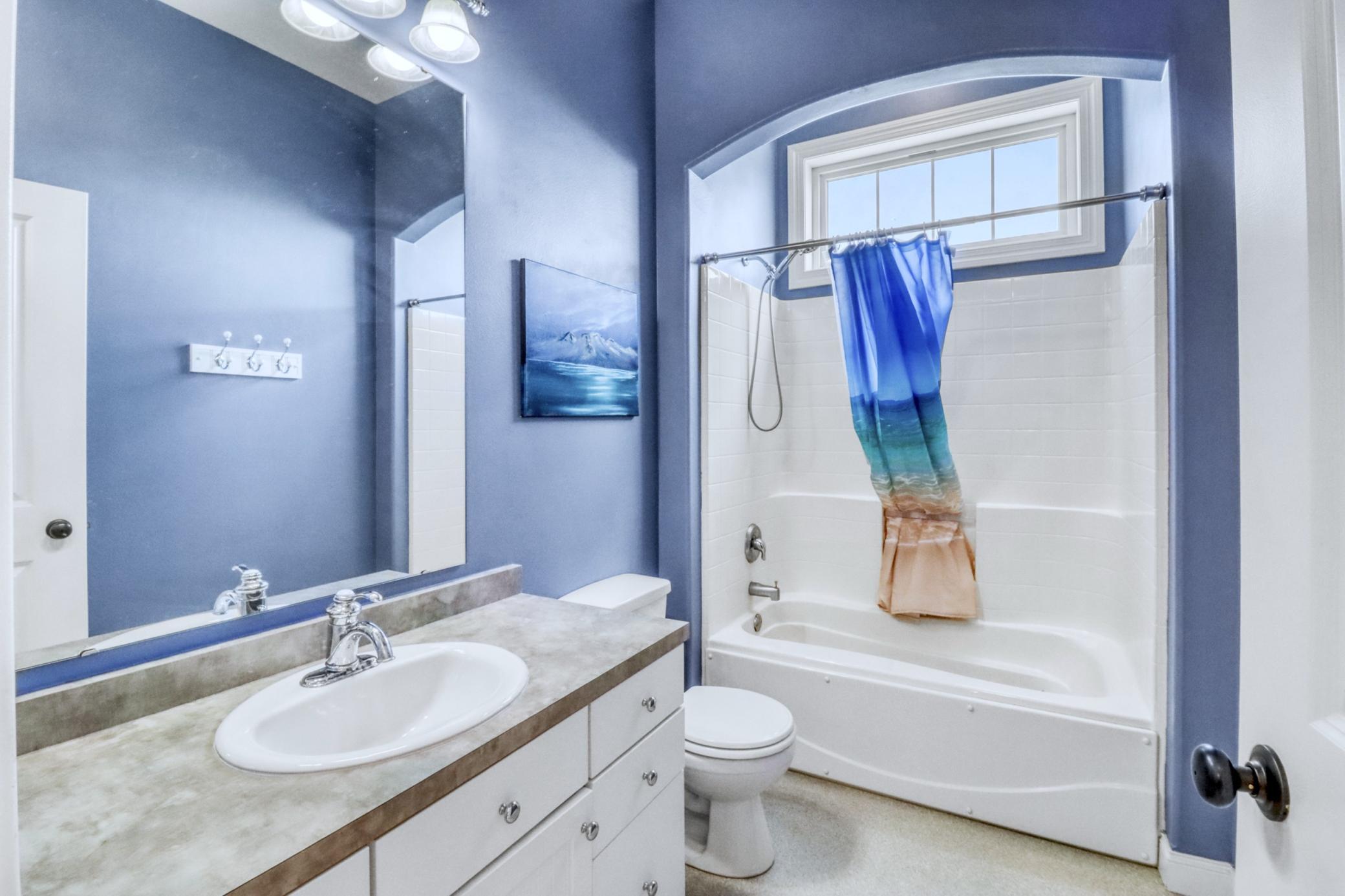 2007 single family home for sale at 4945 38th Avenue S in Fargo, ND — 4 bed, 4 bath (photo 35 of 72)