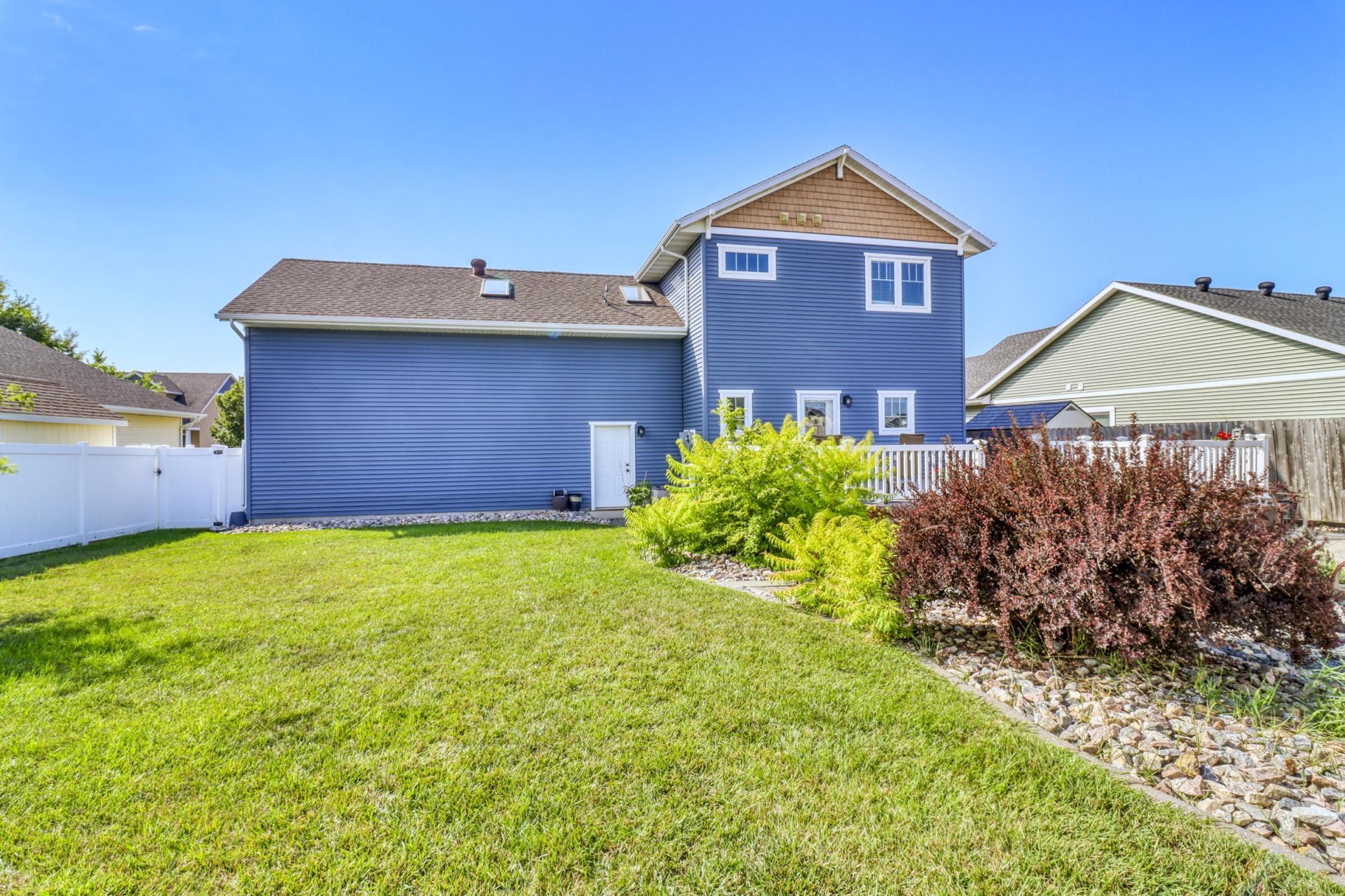 2007 single family home for sale at 4945 38th Avenue S in Fargo, ND — 4 bed, 4 bath (photo 63 of 72)