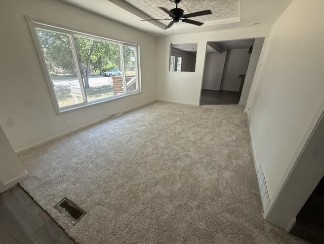 1921 single family home for sale at 423 12th Street N in Breckenridge, MN — 4 bed, 2 bath (photo 3 of 27)