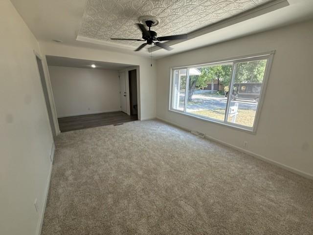 1921 single family home for sale at 423 12th Street N in Breckenridge, MN — 4 bed, 2 bath (photo 4 of 27)