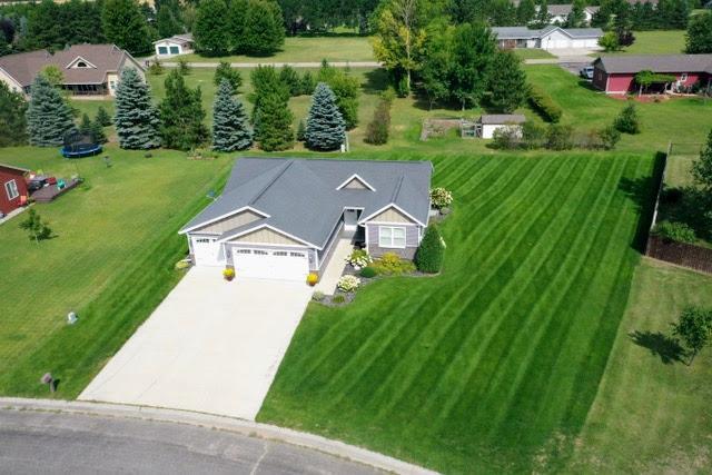 2014 single family home for sale at 600 14th Street NW in Perham, MN — 4 bed, 3 bath (photo 3 of 40)