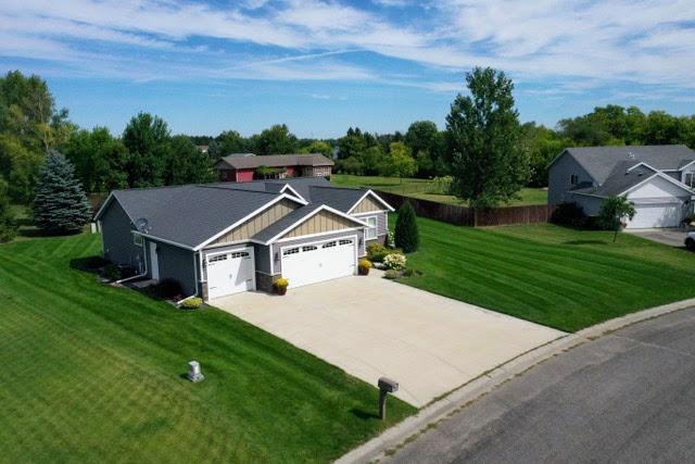2014 single family home for sale at 600 14th Street NW in Perham, MN — 4 bed, 3 bath (photo 37 of 40)