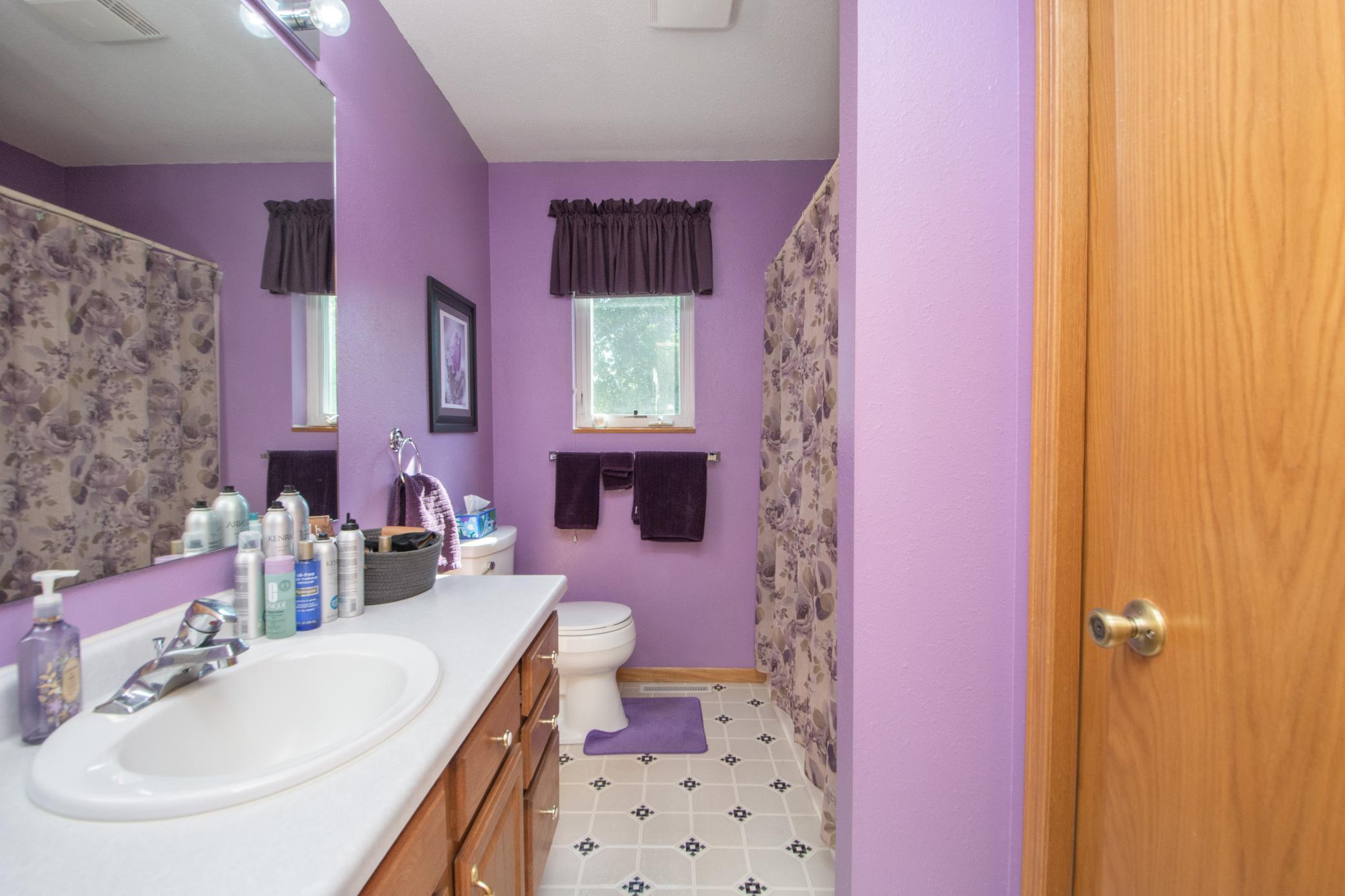 1999 single family home for sale at 1519 Sunset Boulevard in Hawley, MN — 4 bed, 2 bath (photo 16 of 47)