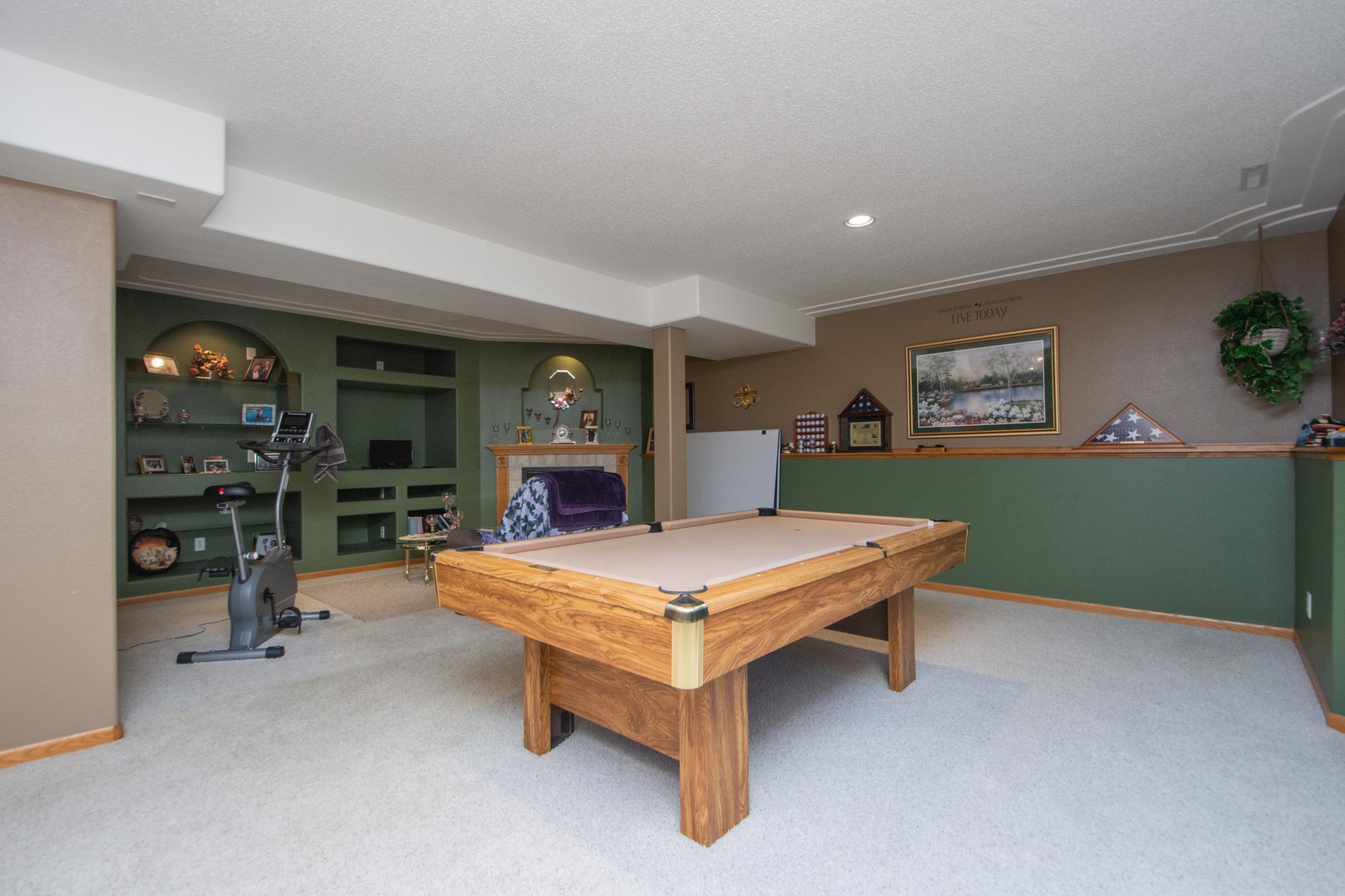 1999 single family home for sale at 1519 Sunset Boulevard in Hawley, MN — 4 bed, 2 bath (photo 25 of 47)